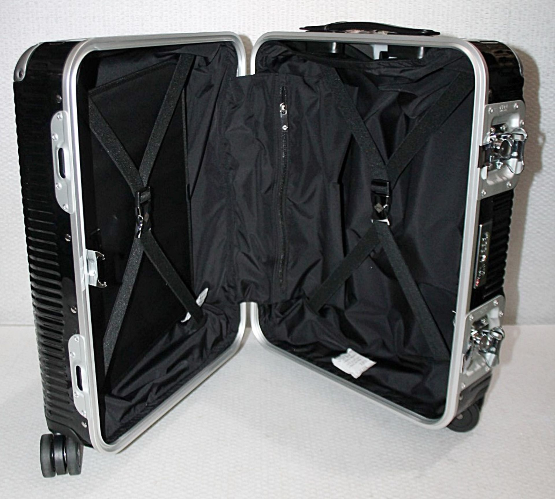 1 x FABBRICA PELLETTERIE MILANO 'Bank' Designer Spinner Light Carry-On Suitcase In Black (55cm) - - Image 9 of 10