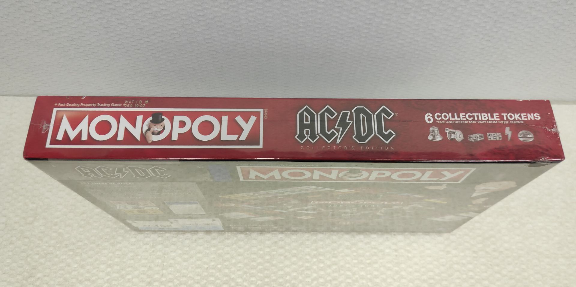 1 x AC/DC Collector's Edition Monopoly - New/Sealed - HTYS169 - CL720 - Location: Altrincham WA14<BR - Image 8 of 8