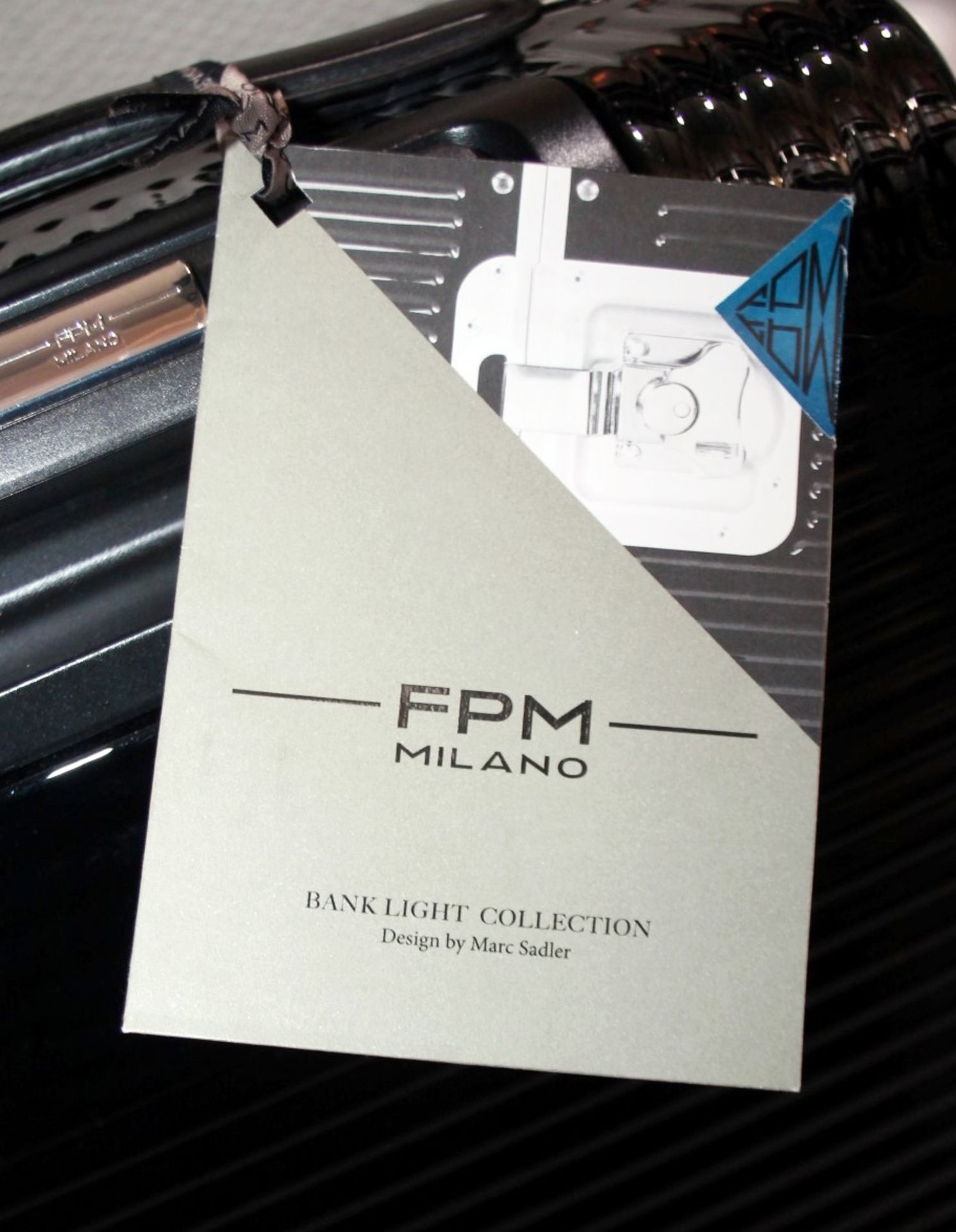 1 x FABBRICA PELLETTERIE MILANO 'Bank' Designer Spinner Light Carry-On Suitcase In Black (55cm) - - Image 4 of 10