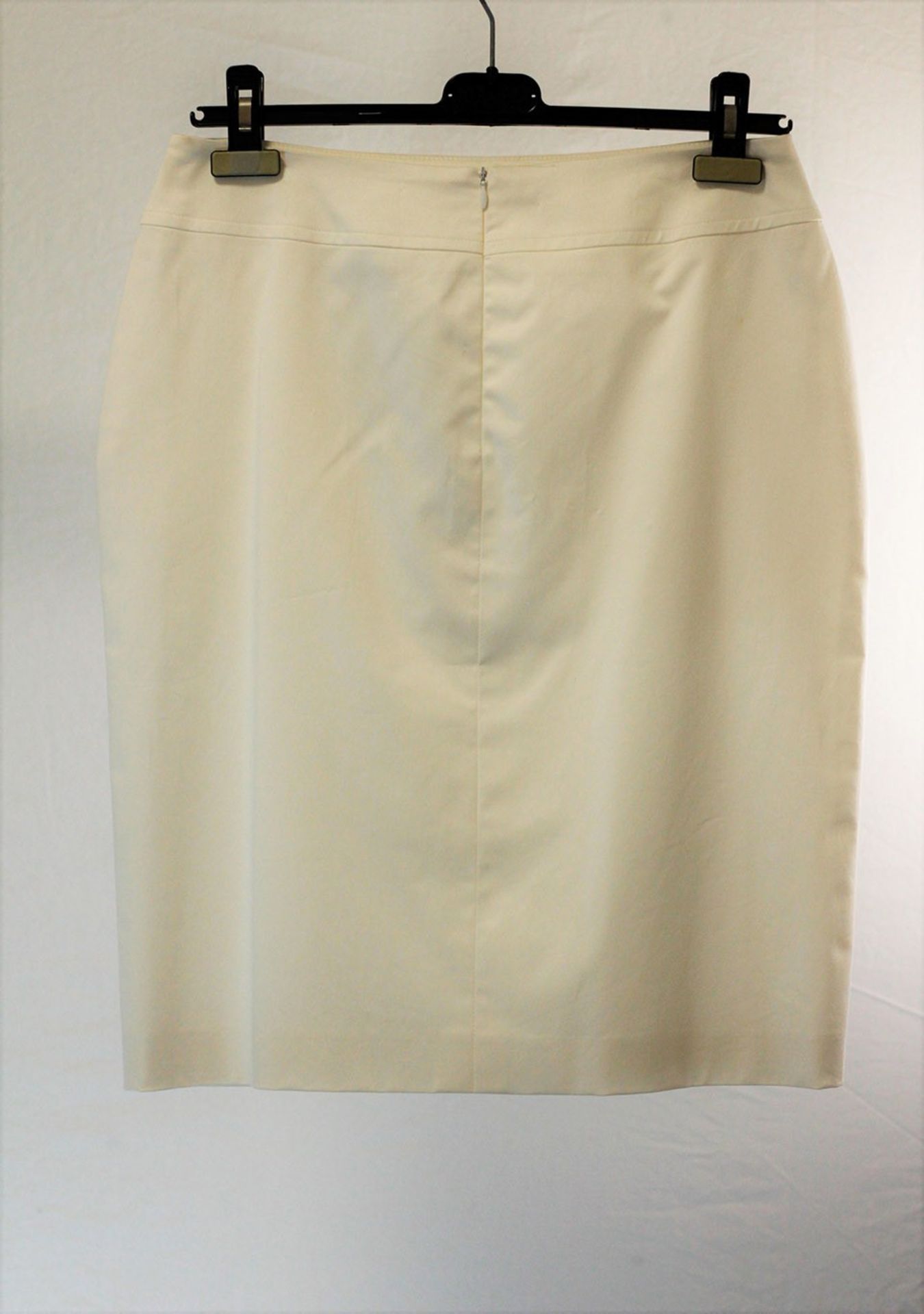 1 x Anne Belin White Skirt - Size: 14 - Material: 100% Cotton - From a High End Clothing Boutique In - Image 5 of 9