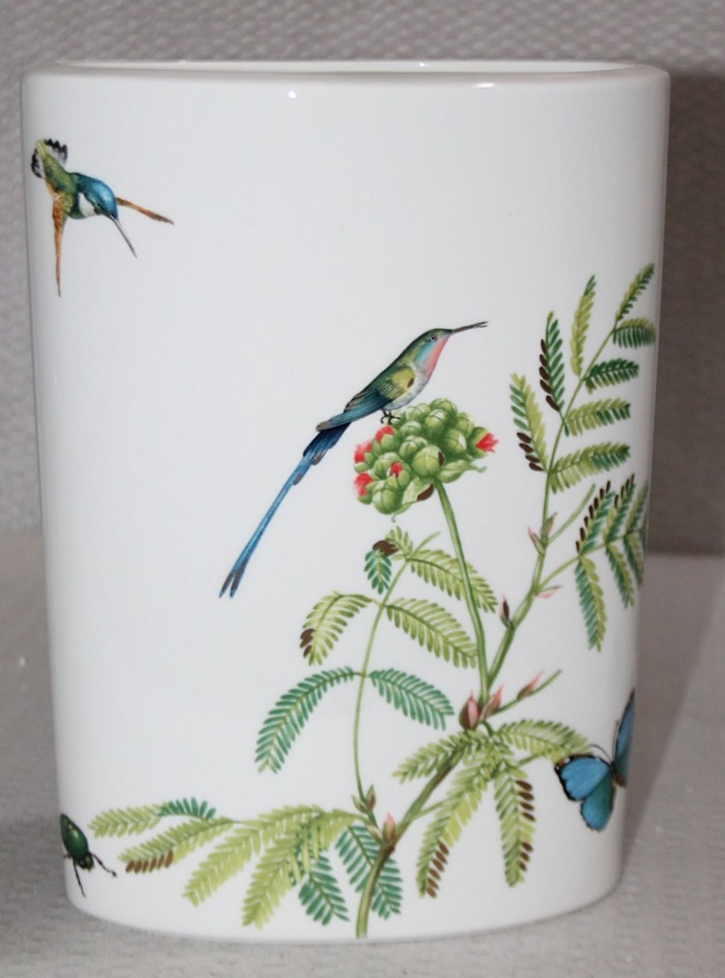 1 x VILLEROY & BOCH 'Amazonia' Tall Premium Bone Porcelain Vase - Original Price £176.00 - Image 7 of 8