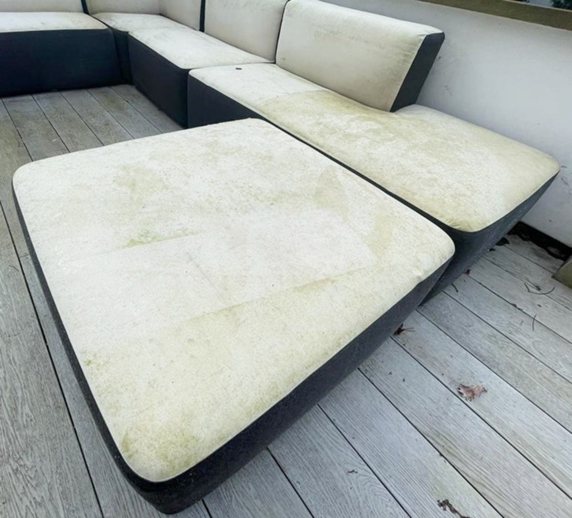 Large 7-Section VARASCHIN Modular Outdoor Corner Sofa Seating - Dimensions To Follow - From an - Image 11 of 12