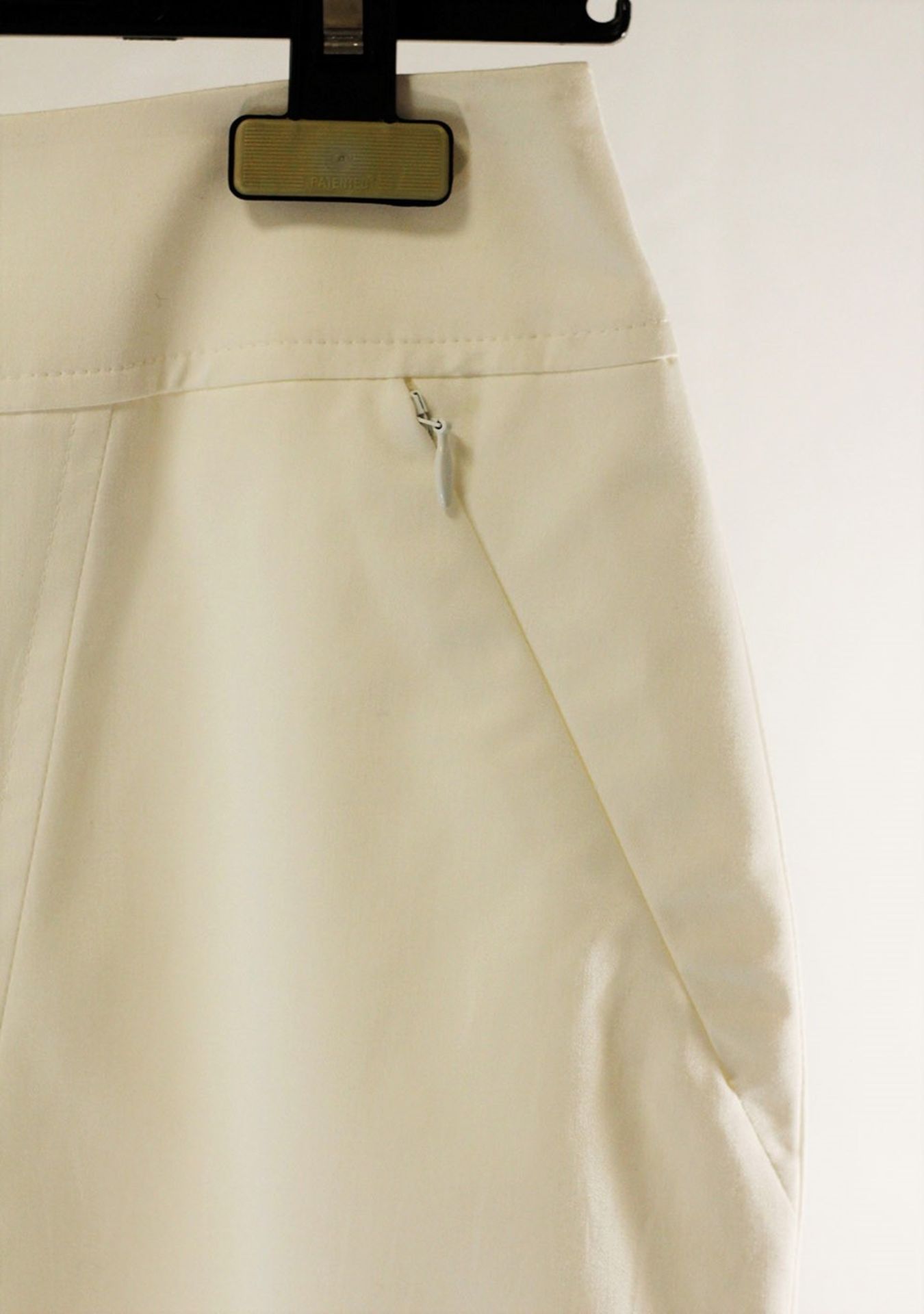 1 x Anne Belin White Skirt - Size: 14 - Material: 100% Cotton - From a High End Clothing Boutique In - Image 2 of 9