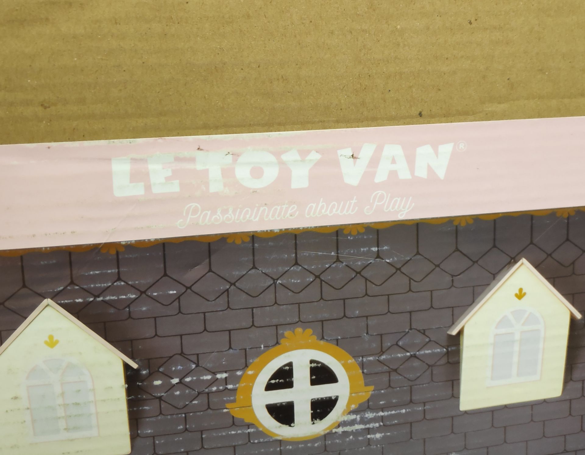 1 x Le Toy Van Wooden Palace Dolls House - New/Boxed - HTYS163 - CL987 - Location: Altrincham WA14 - - Image 10 of 10