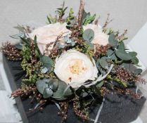 1 x ETHEREAL BLOOMS 'Yuri' Bio-Preserved Peach Posy - Original RRP £60.00 - Unused Boxed Stock