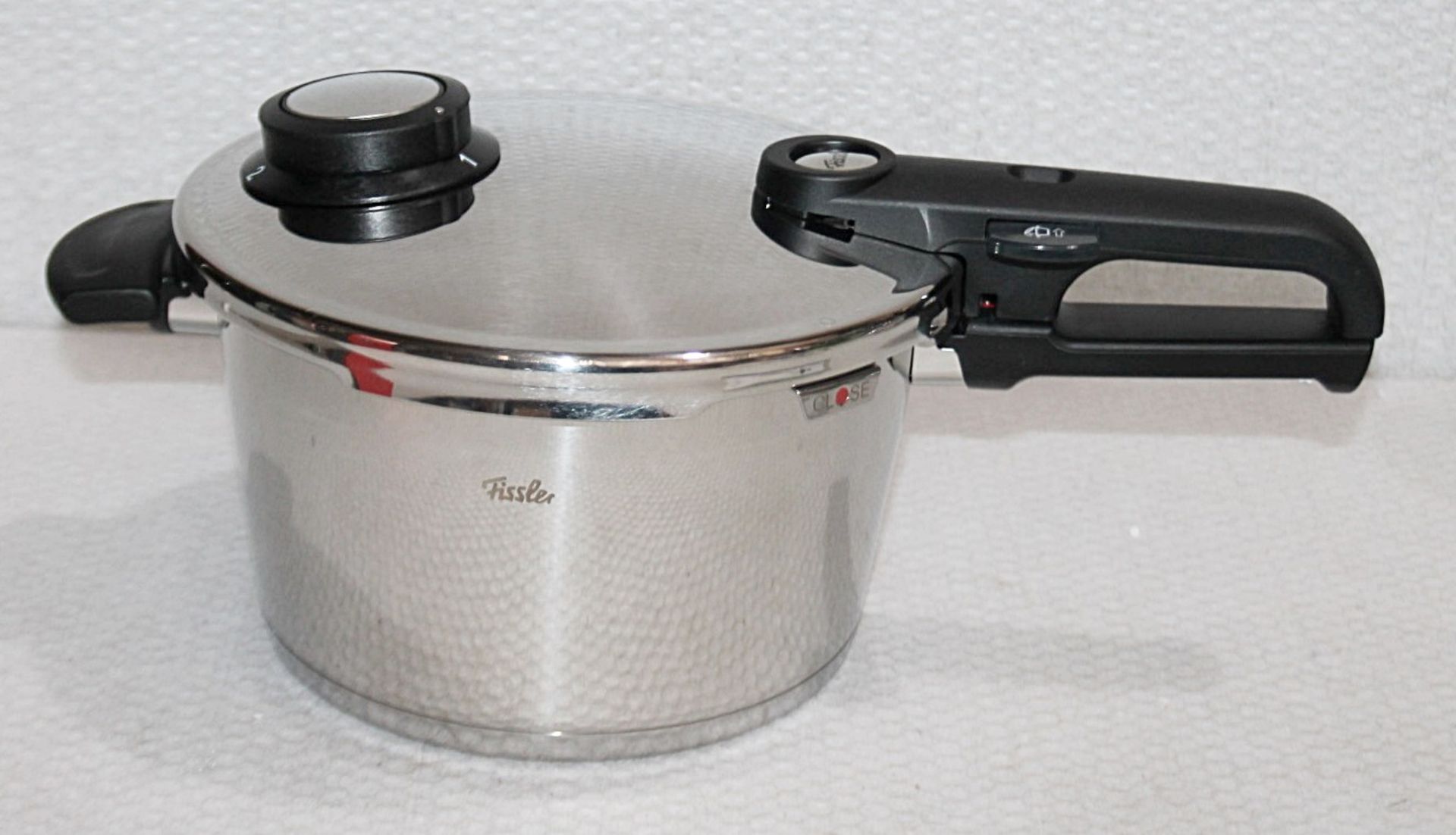1 x FISSLER Vitavit Premium Pressure Cooker with Inset (22cm) - Original Price £155.00 - Unused - Image 3 of 11