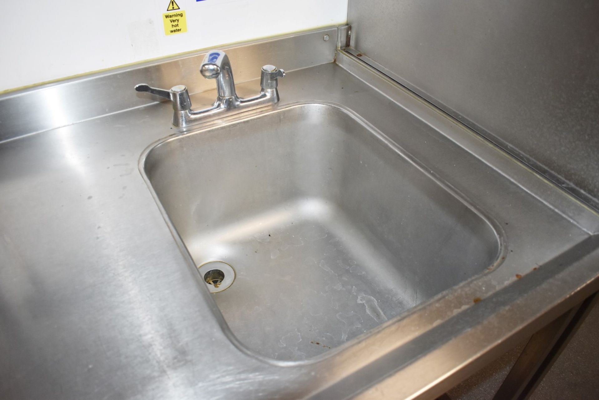 1 x Commercial Wash Unit With Large Sink Bowl, Mixer Tap, Undershelf, Upstand and Anti Spill Surface - Image 2 of 6