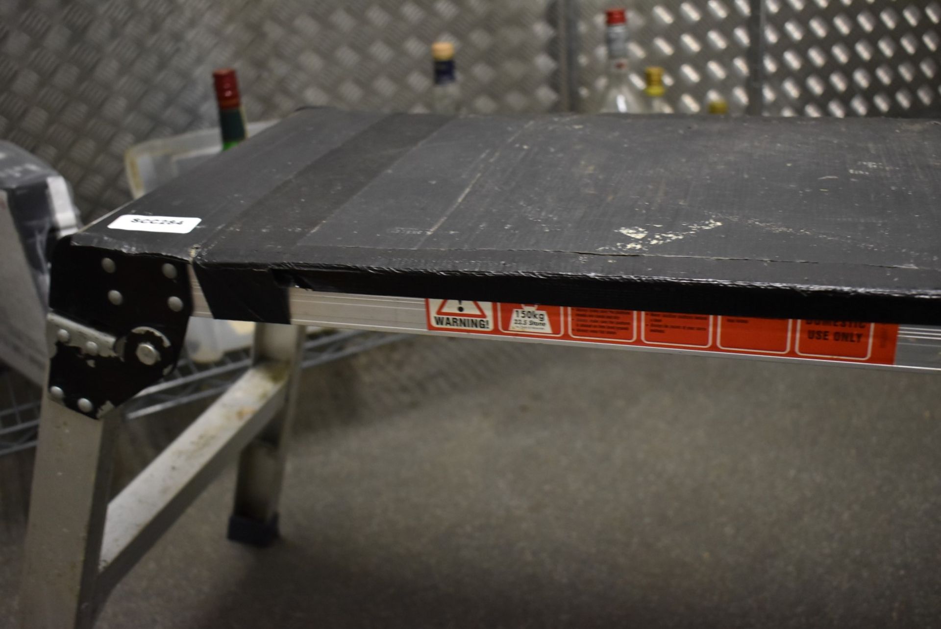 1 x Folding Work Platform With a 150kg Capacity - Image 4 of 5