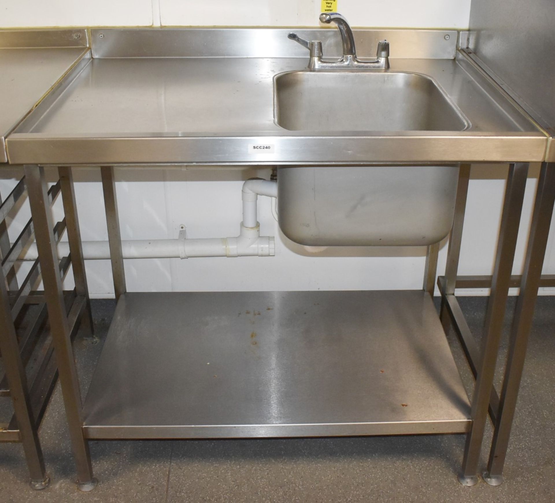 1 x Commercial Wash Unit With Large Sink Bowl, Mixer Tap, Undershelf, Upstand and Anti Spill Surface