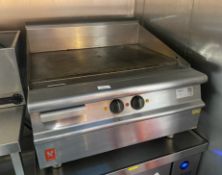 1 x Falcon Wide Smooth Griddle - Ref: BGC043 - CL807 - Covent Garden, LondonFrom a recently closed