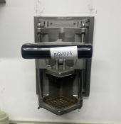 1 x Wall Mounted Manual Potato Chipper - Ref: BGK023 - CL806 - Kentish Town, LondonCollection