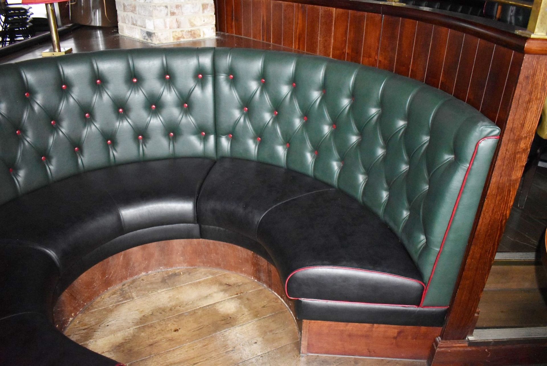 1 x Restaurant C-Shape 6 Person Seating Booth - Green and Black Studded Leather Upholstery - Image 4 of 8