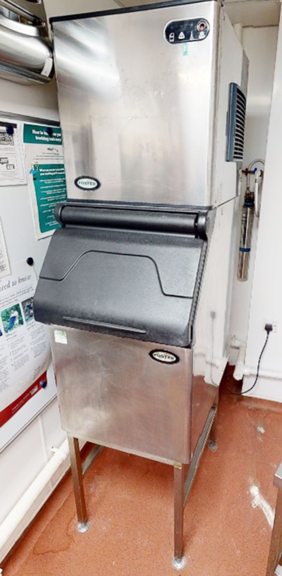 1 x Fosters Commercial Ice Machine With Ice Bin And Stand - Stainless Steel Finish - Ref: GEN561+541