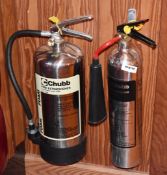 2 x Fire Extinguishers (1 x Foam / 1 x C02) - From a Popular Italian-American Diner - CL804 - Ref: