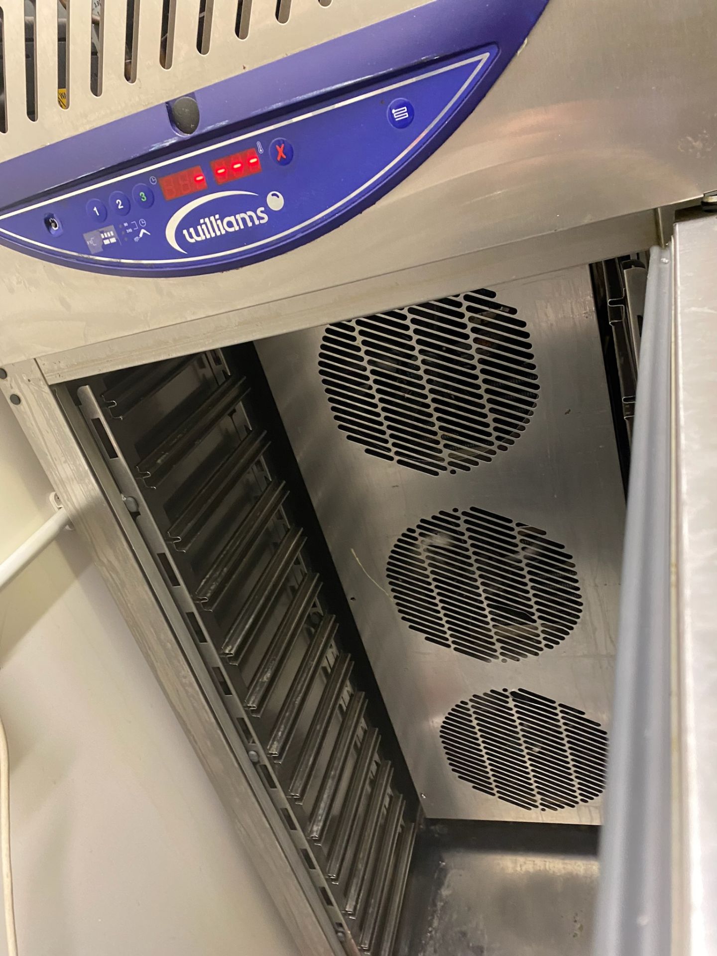 1 x Williams Stainless Steel Reach In Blast Chiller - Ref: BGC011 - CL807 - Covent Garden, - Image 2 of 2