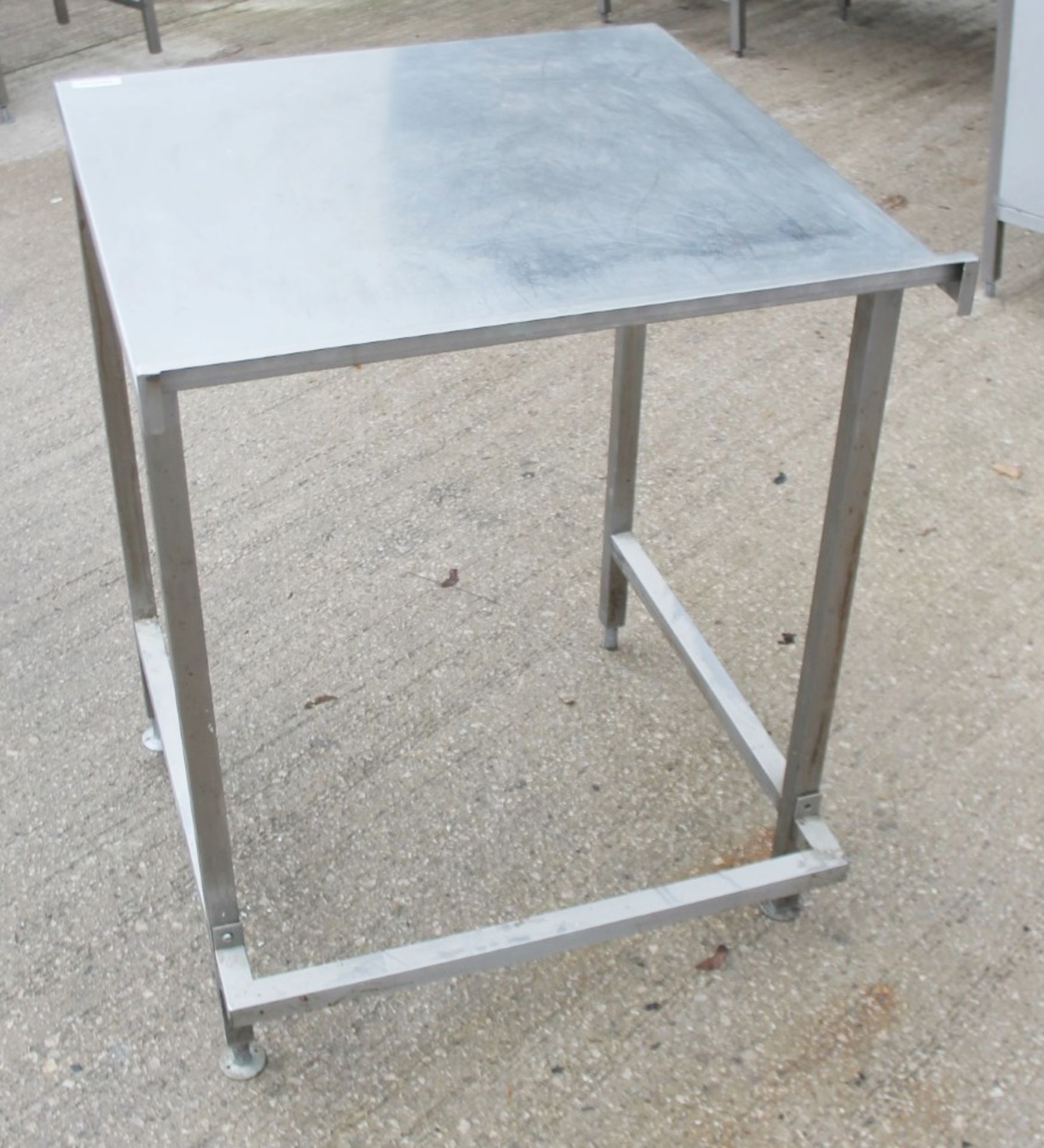 1 x Stainless Steel Commercial Square Prep Table With Upstand - Ref: GEN546 WH2 - CL802 UX - - Image 3 of 3