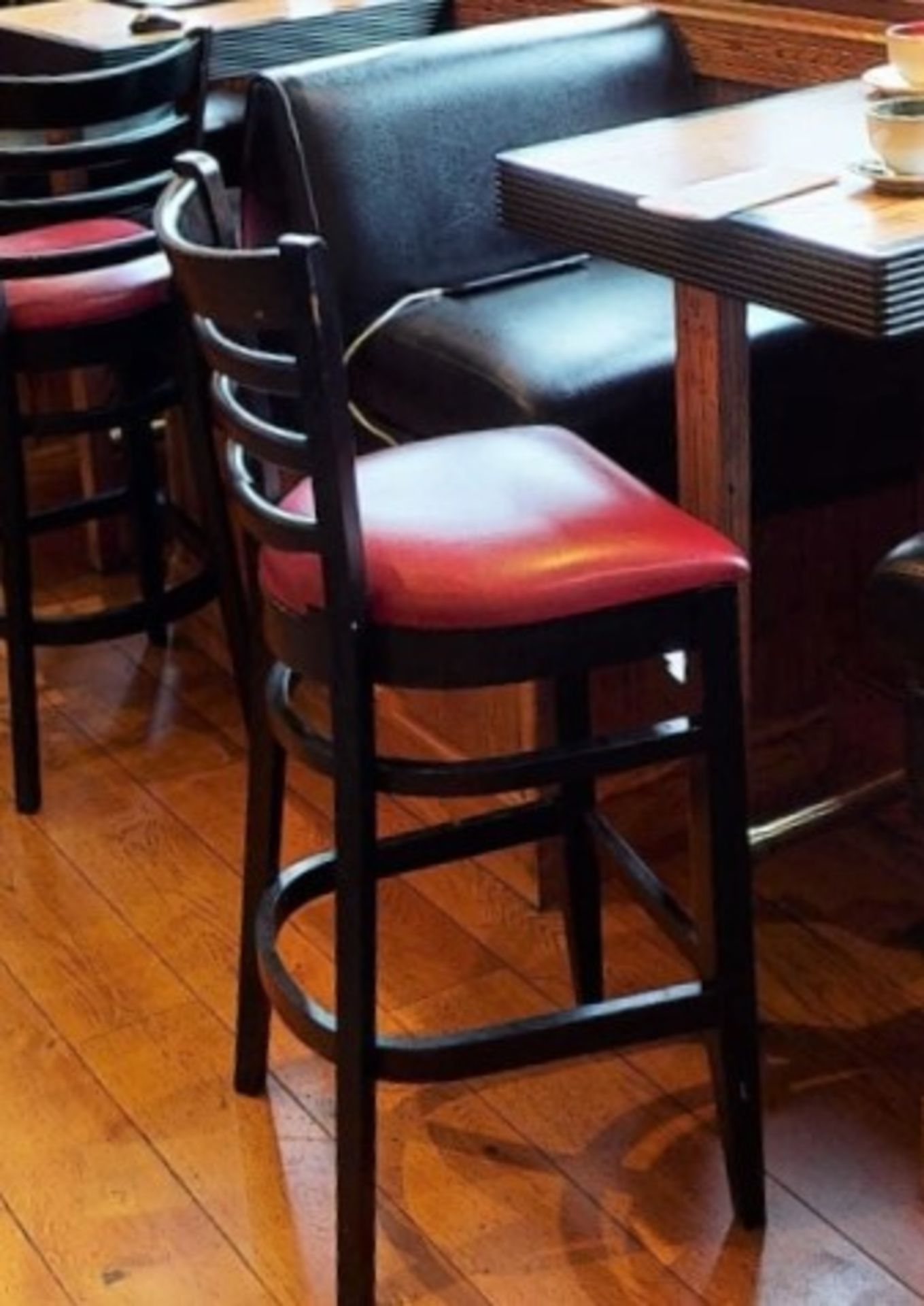 6 x Restaurant Bar Stools - Black Finish With Various Coloured Seat Pads - Image 2 of 5