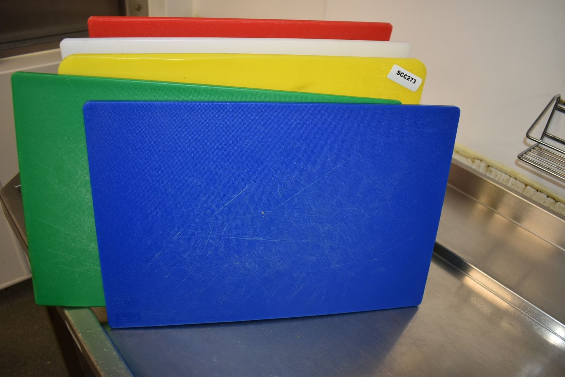 6 x Colour Coded Chopping Boards With Stand - Image 7 of 8