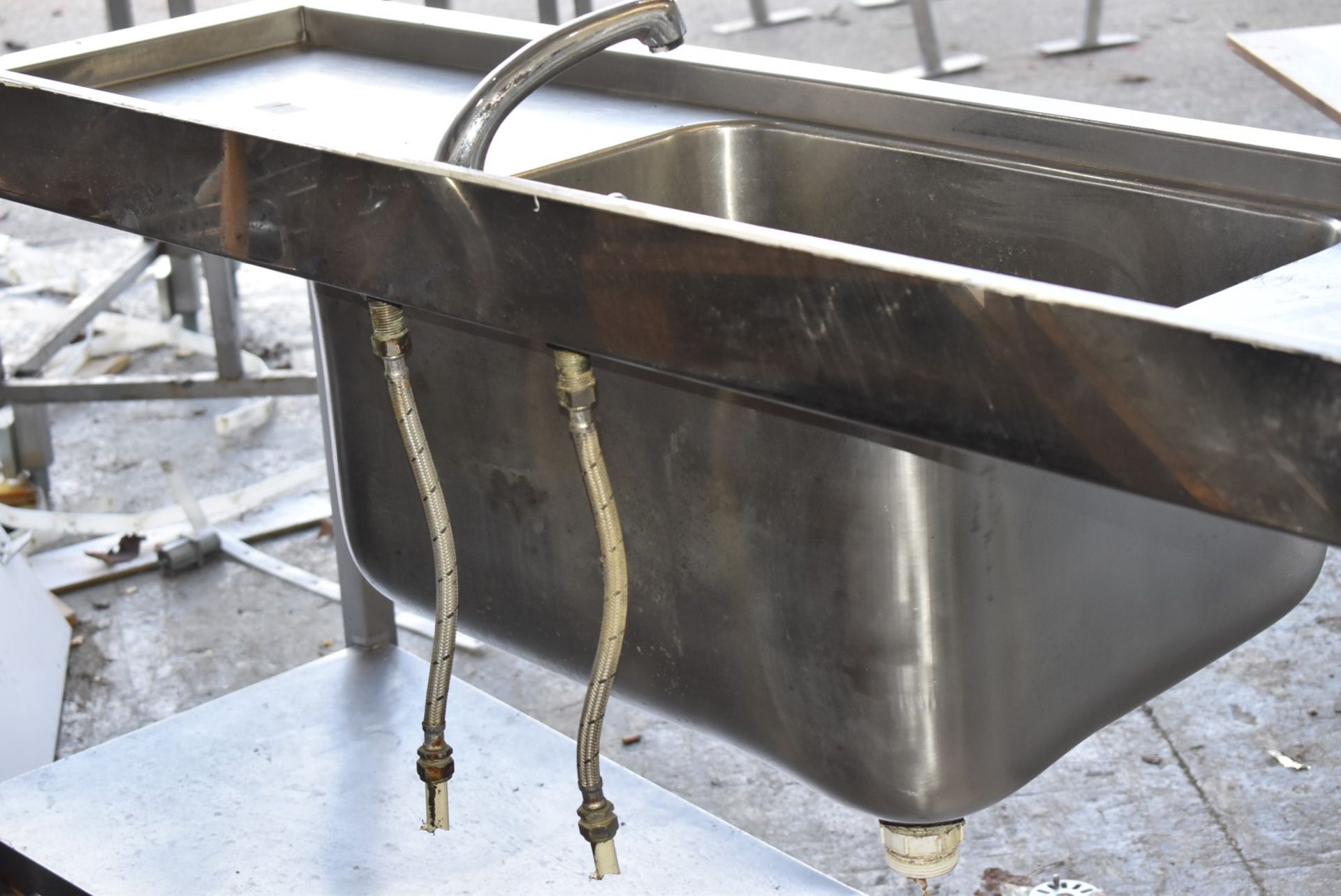 1 x Stainless Steel Wash Unit With Single Basin, Mixer Tap, Undershelf, Corner Upstand - Width 190cm - Image 3 of 11