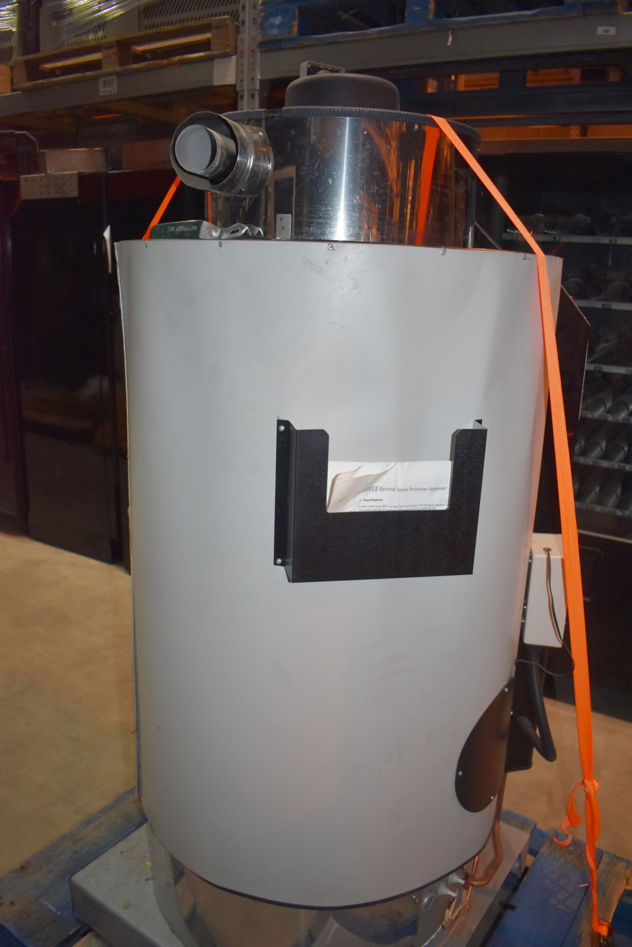 1 x Lochinvar High Efficiency Gas Fired 220L Storage Water Heater - Model LBF-220 - Ref: WH2-144 H5D - Image 15 of 19