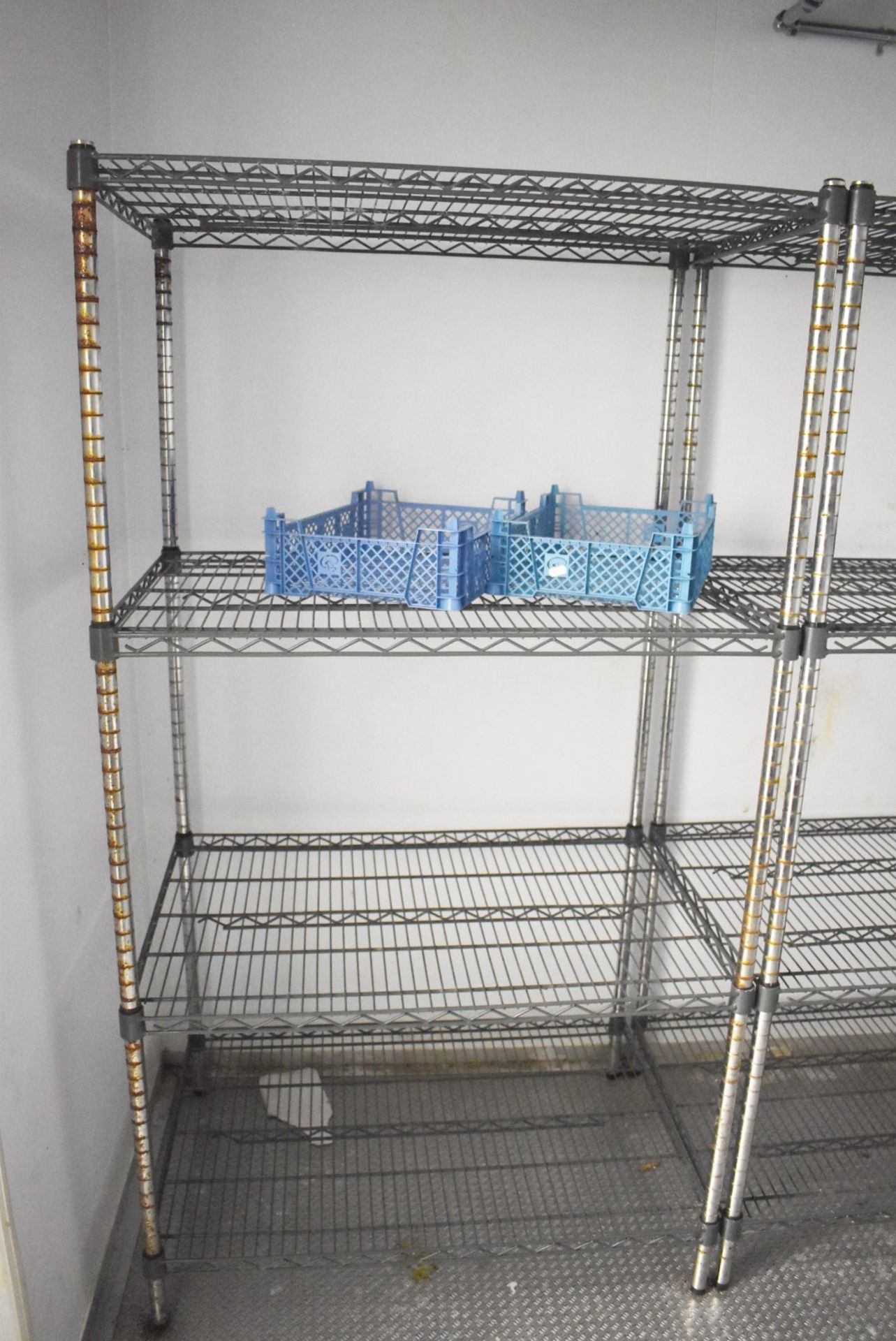 5 x Assorted Cold Room Wire Storage Shelf Units With Coated Shelves - H168 x W90-124 x D60 cms - Image 3 of 9