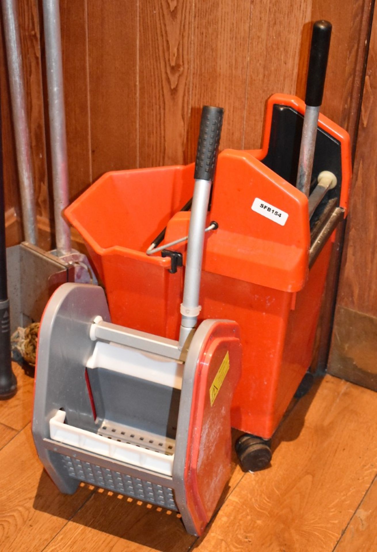 1 x Mop Bucket & Assorted Handles As Photographed - From a Popular Italian-American Diner - Image 2 of 3