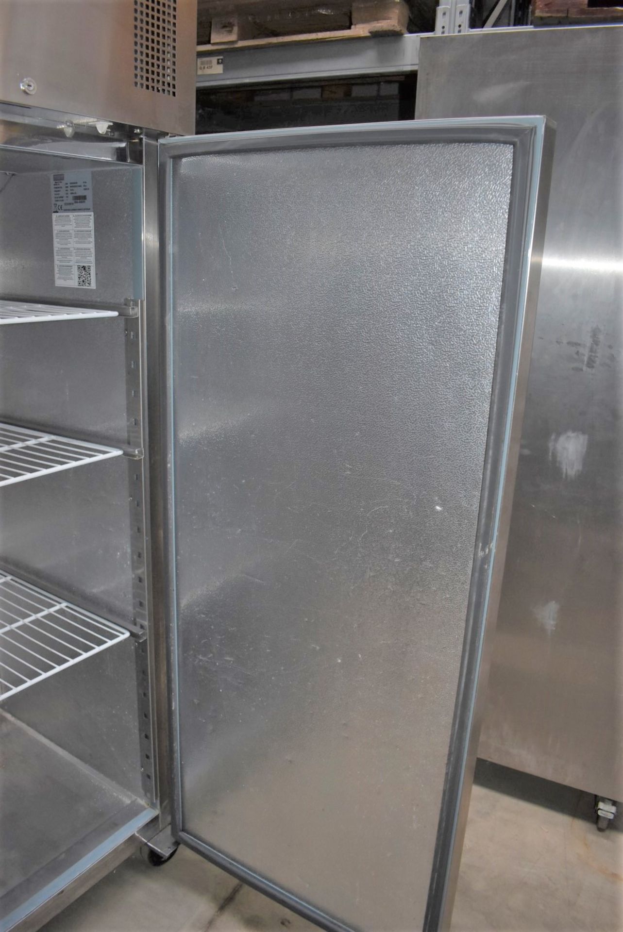 1 x Polar G Series Upright Double Door Refrigerator - Model G594 - Complete With Internal - Image 16 of 18