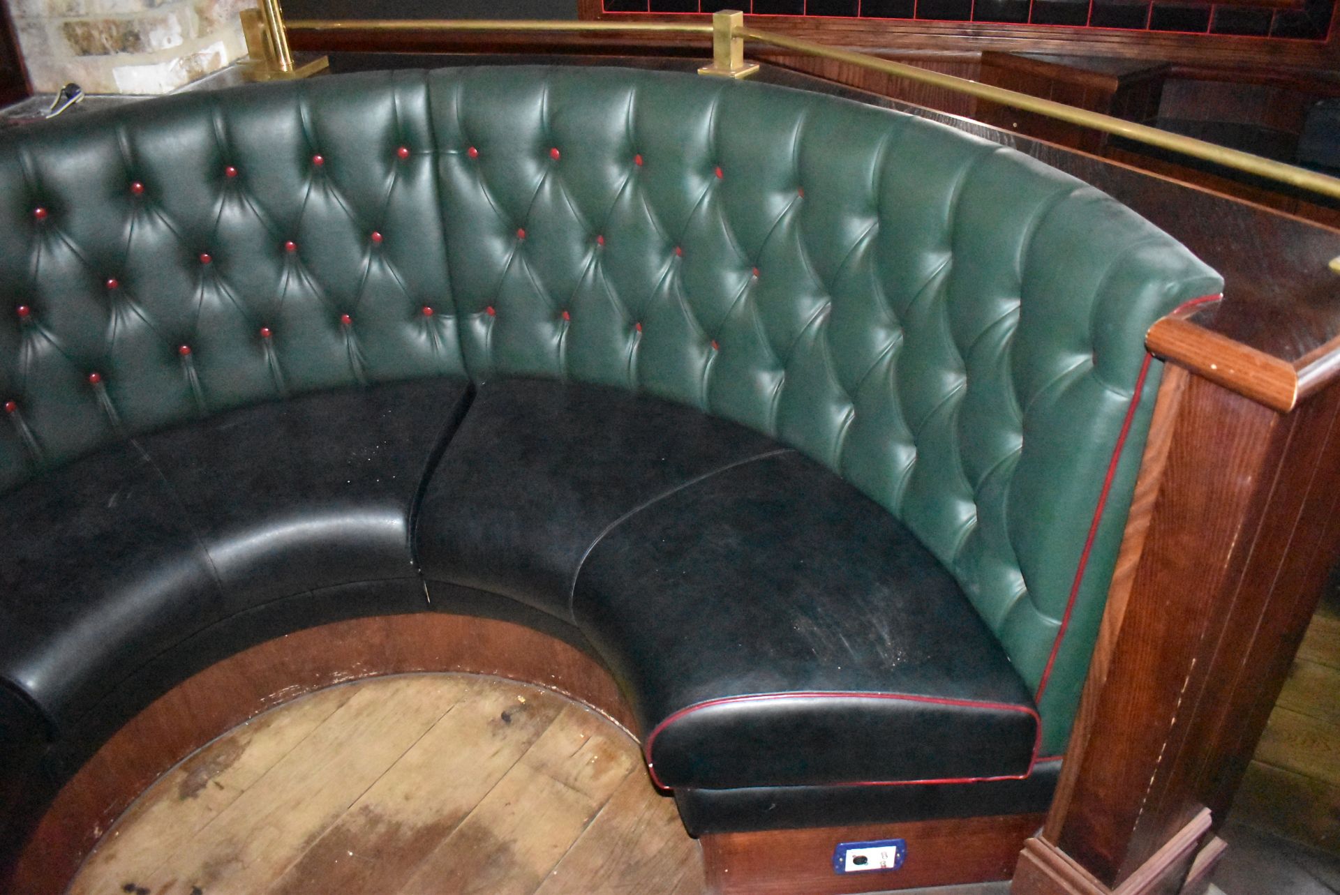 1 x Restaurant C-Shape 6 Person Seating Booth - Green and Black Studded Leather Upholstery - Image 3 of 3