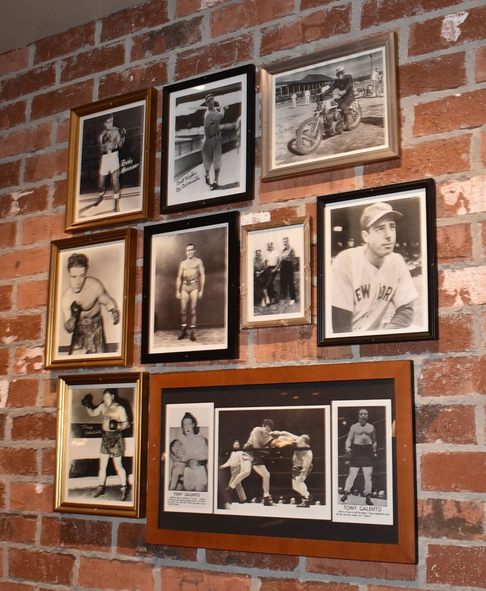 Approx 160 x Assorted Framed Pictures Featuring Nostalgic Images From an Italian-American Restaurant - Image 30 of 31