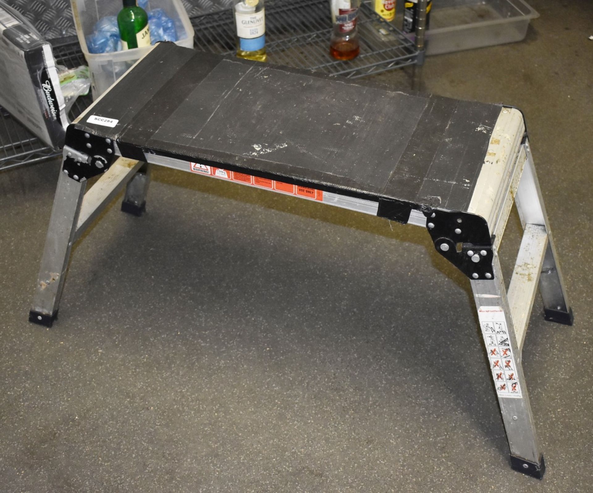 1 x Folding Work Platform With a 150kg Capacity - Image 2 of 5