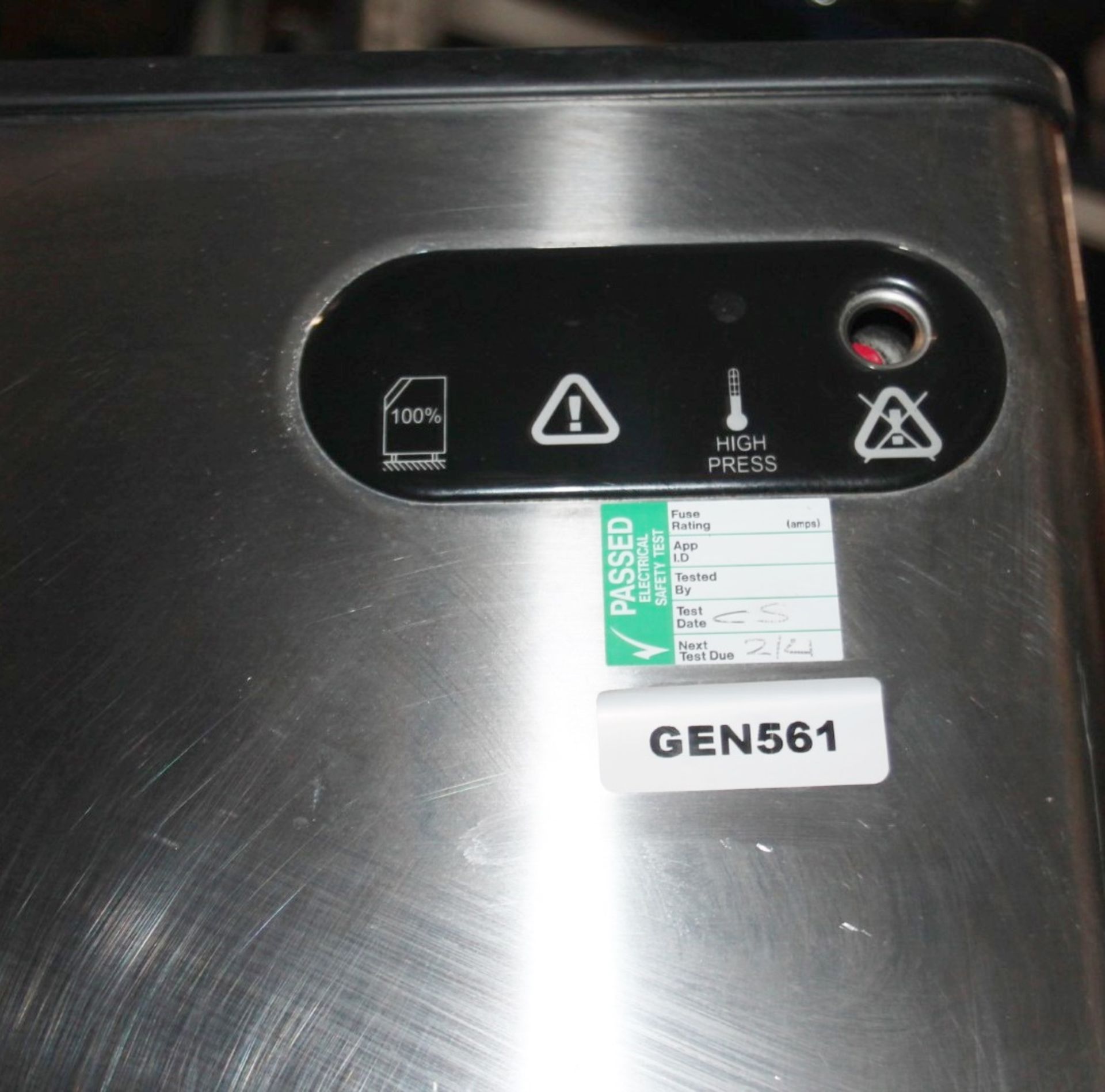 1 x Fosters Commercial Ice Machine With Ice Bin And Stand - Stainless Steel Finish - Ref: GEN561+541 - Image 4 of 8