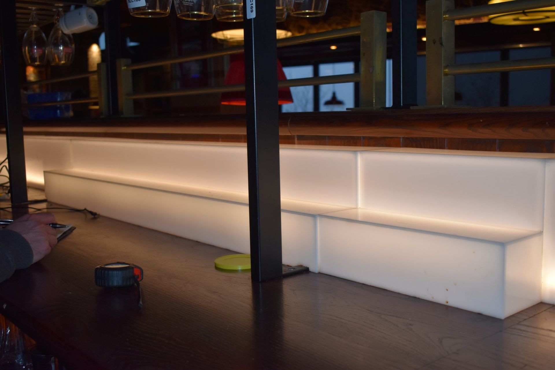 8 x Acrylic Bar Steps With LED Lighting - For Display Beers, Wines, Spirits - Various Sizes Included - Image 6 of 15