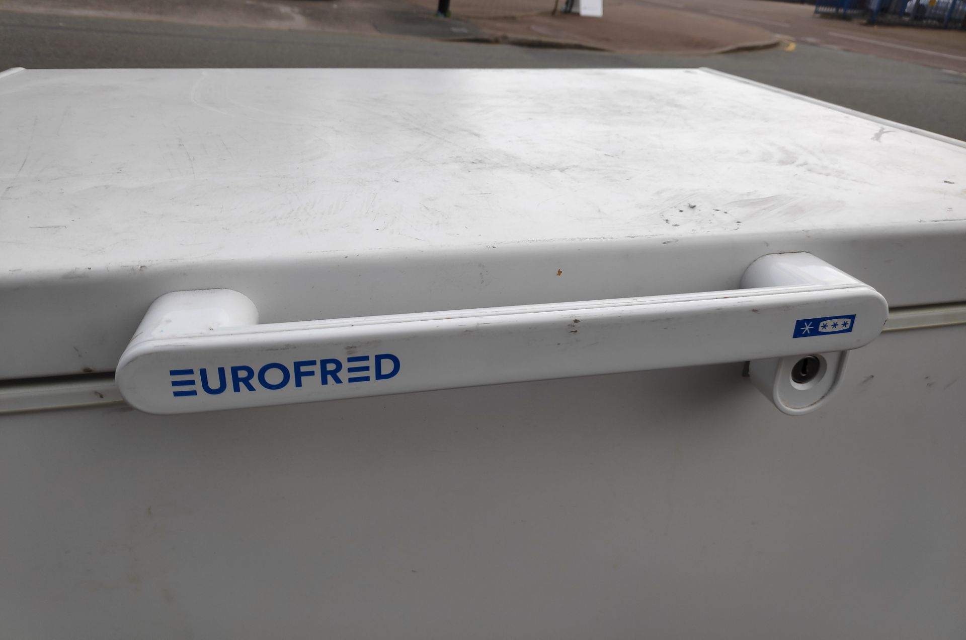 1 x Eurofred 208l Chest Freezer - Model HC240T - JMCS104 - CL723 - Location: Altrincham WA14Fitted - Image 2 of 13