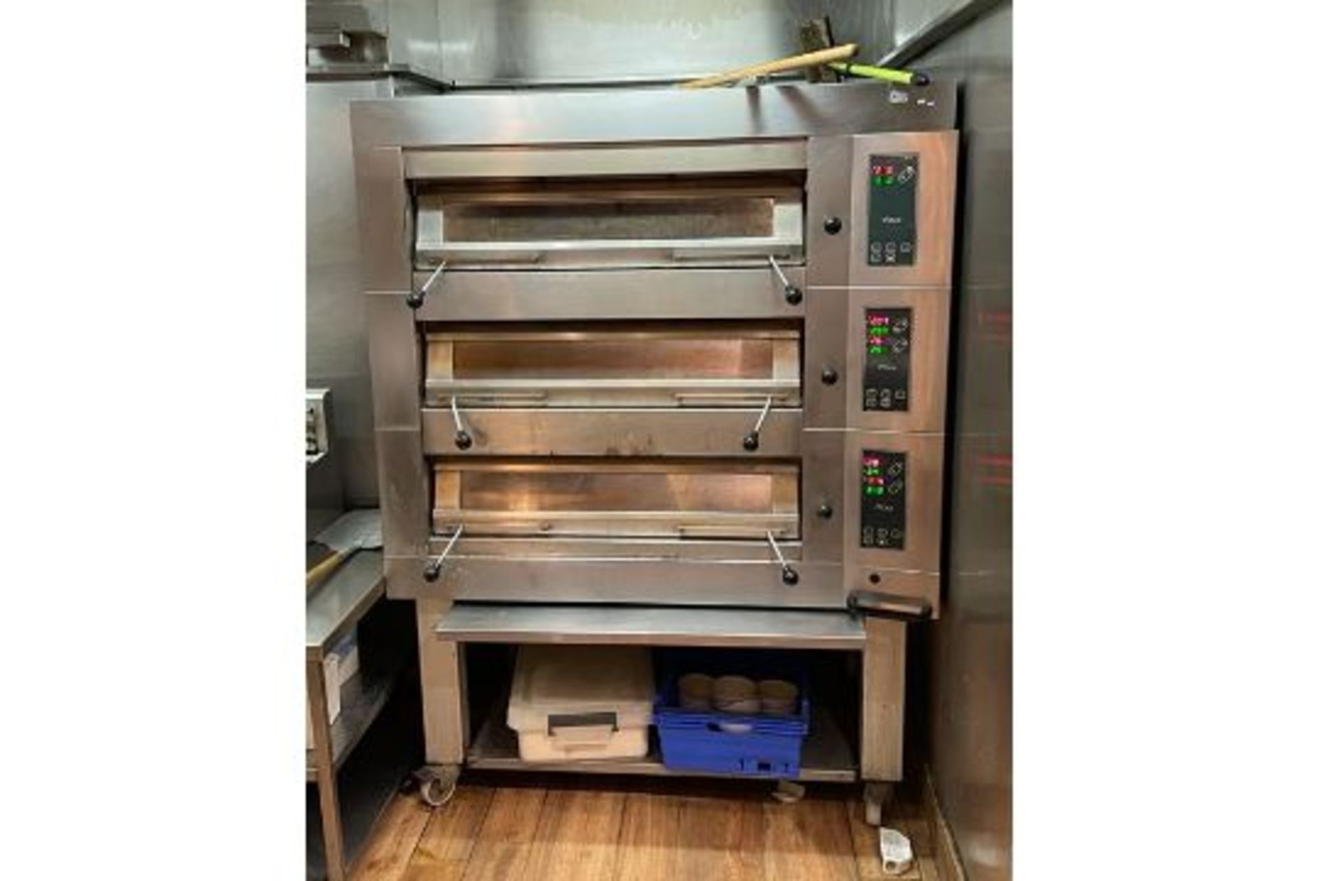 1 x Electric Triple Deck Commercial Pizza Oven - Ref: FPAD210 - CL686 - Electric 3 Phase - Location: - Image 2 of 12