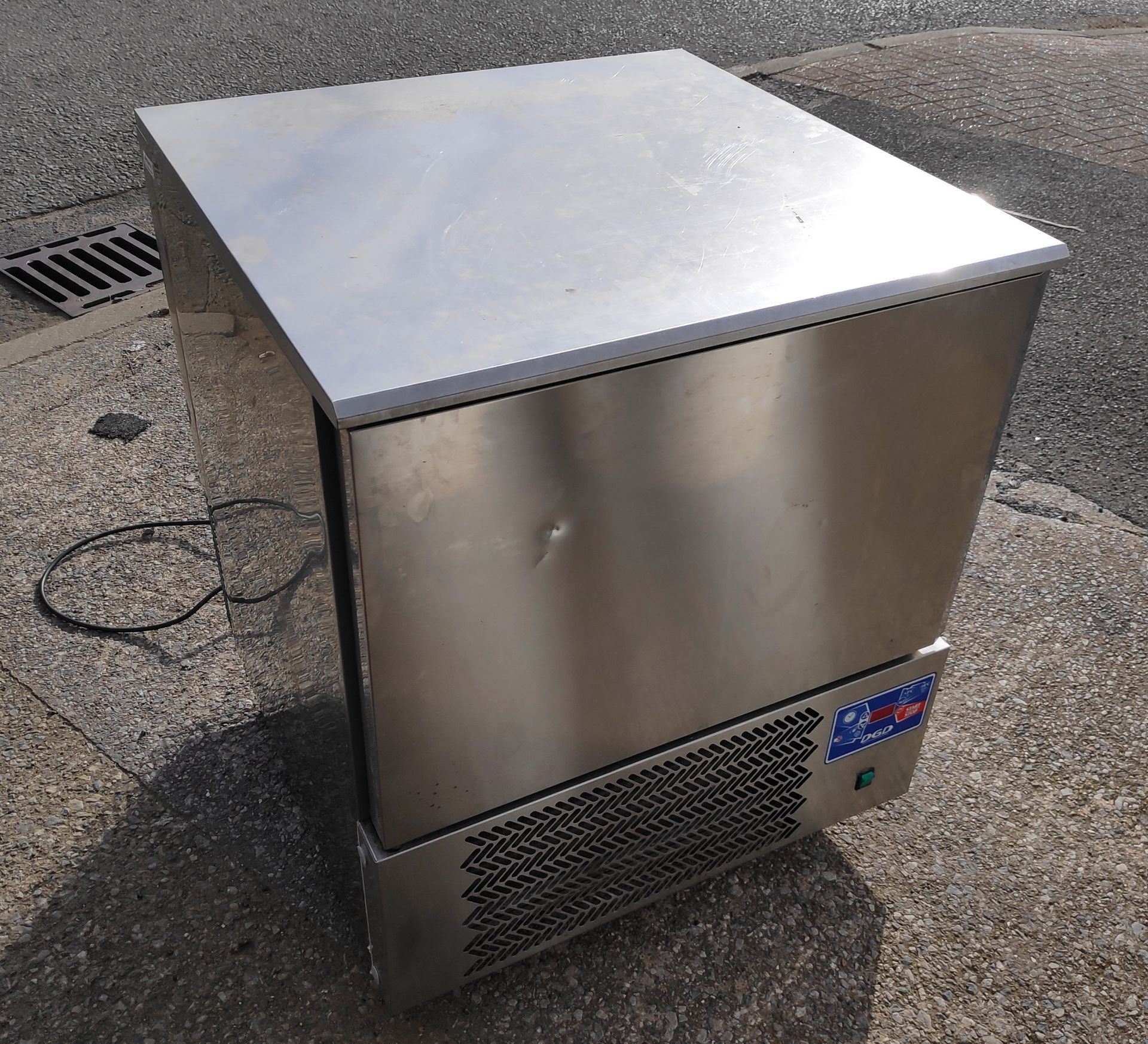 1 x DGD Undercounter Blast Chiller / Freezer - Model: AT05ISO - JMCS100 - CL723- Location: - Image 8 of 17