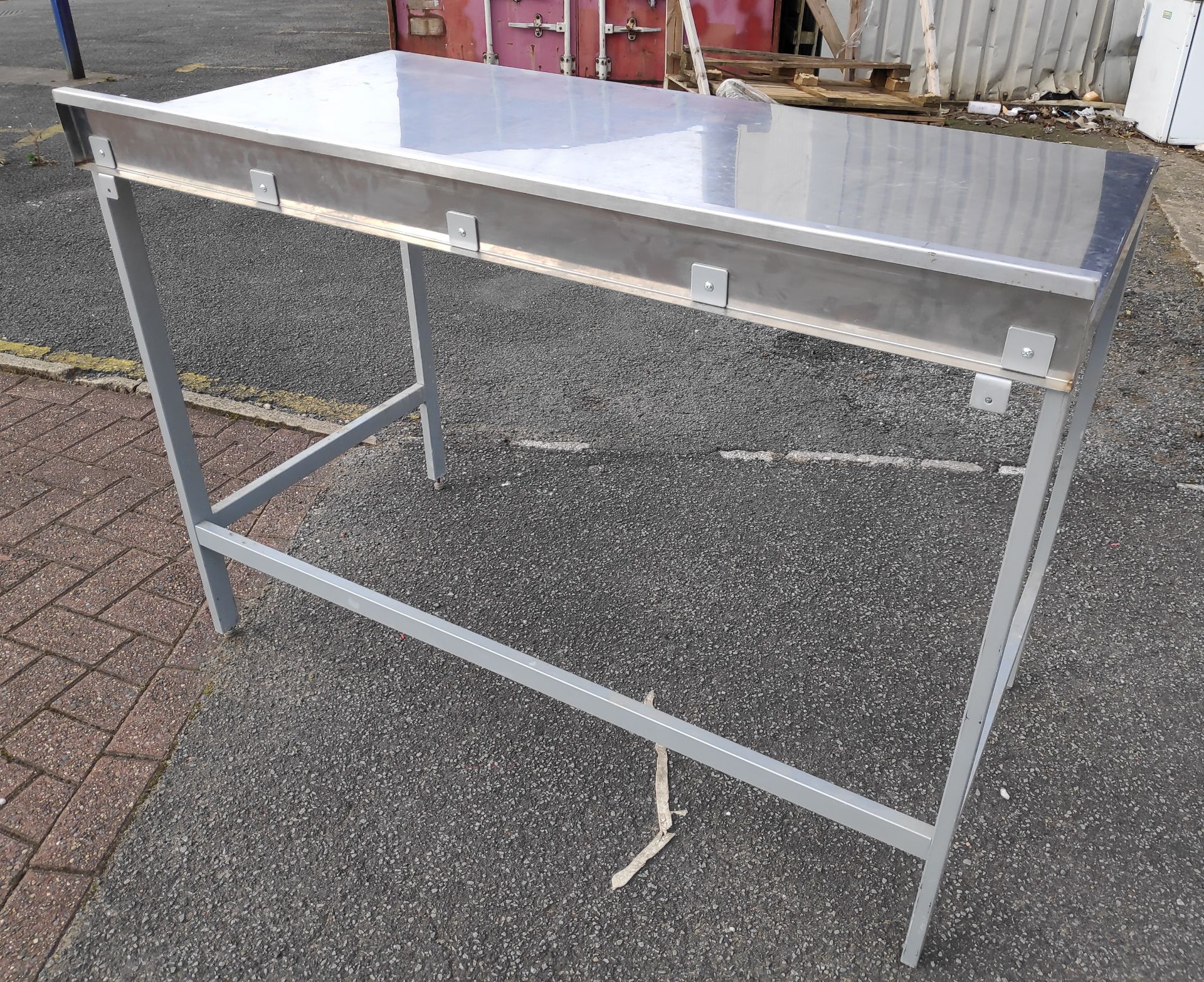 1 x Stainless Steel Prep Bench with Upstand - 126cm (L) x 64.5cm (D) x 95cm (H) - JMCS107 - CL723 - - Image 4 of 7