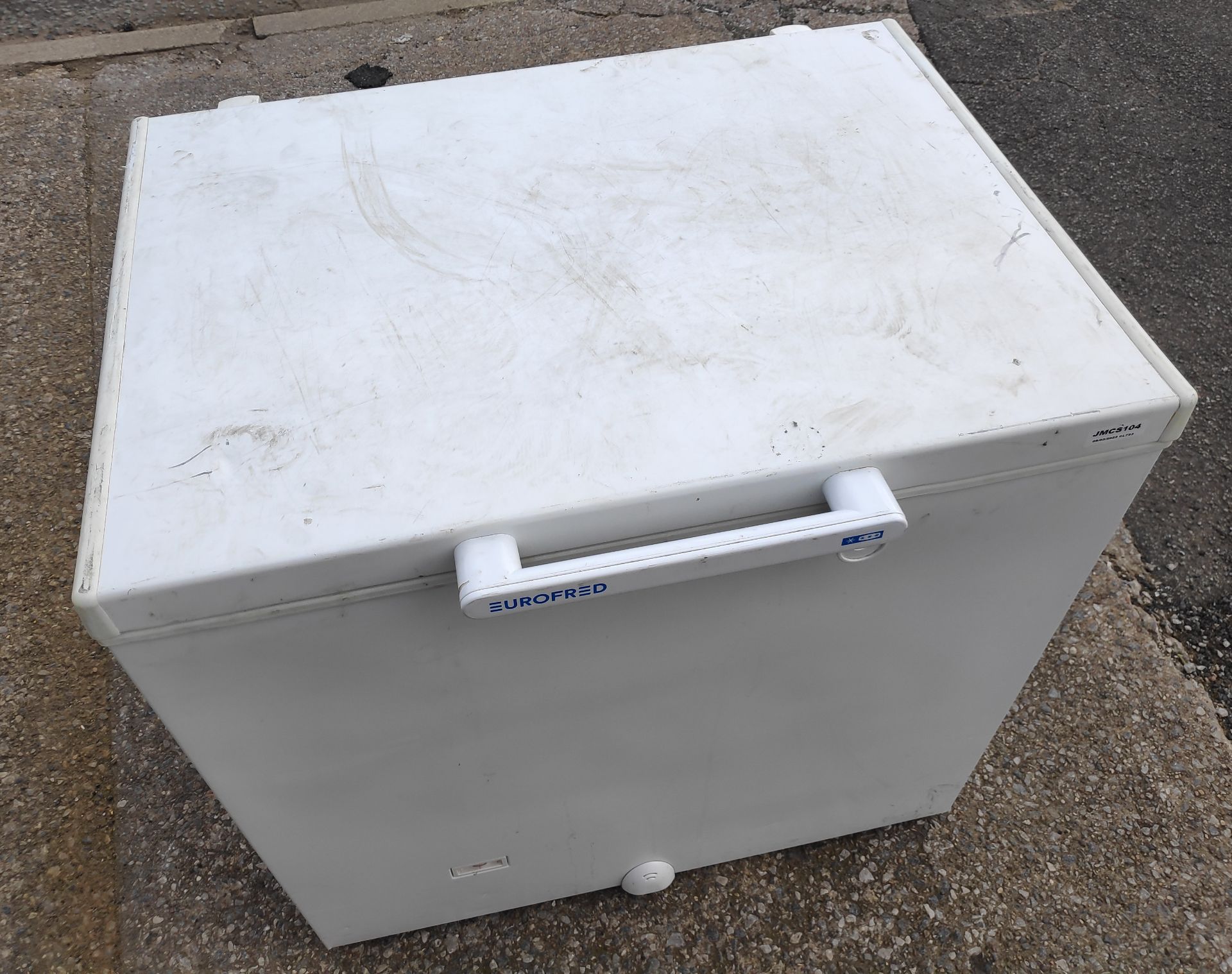 1 x Eurofred 208l Chest Freezer - Model HC240T - JMCS104 - CL723 - Location: Altrincham WA14Fitted - Image 5 of 13