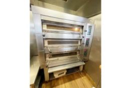1 x Electric Triple Deck Commercial Pizza Oven - Ref: FPAD210 - CL686 - Electric 3 Phase - Location:
