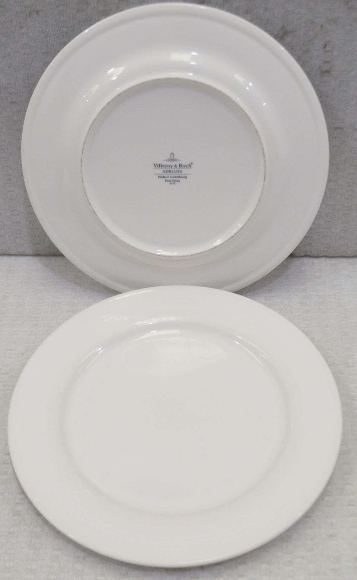 54 x Villeroy & Boch Dinner Plates - Dimensions: 27cm – Recently Removed From a Commercial - Image 2 of 3
