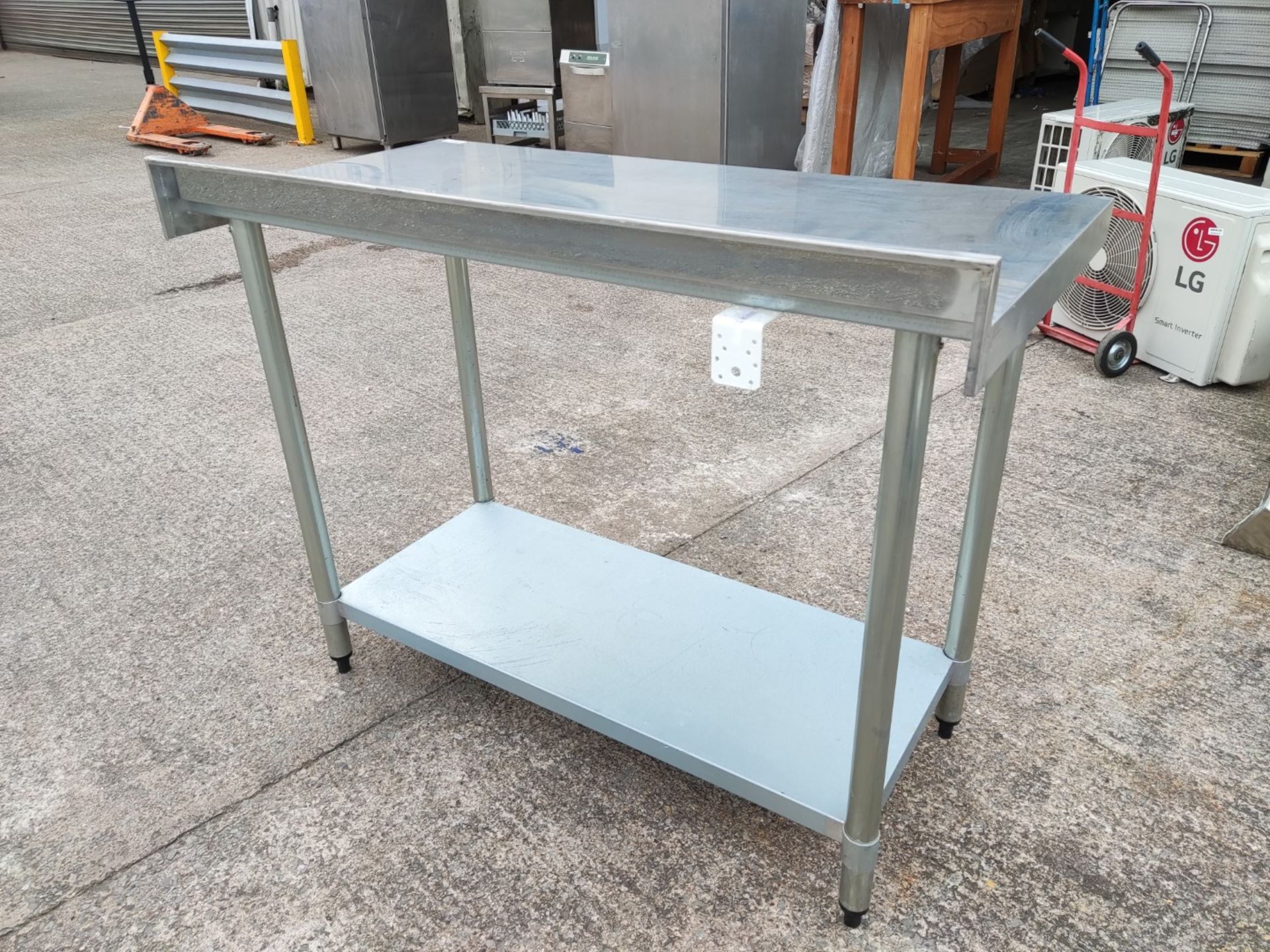 1 x Vogue Stainless Steel Prep Bench with Upstand and Shelf - 120cm (L) x 60cm (W) x 90cm (H) - - Image 5 of 7