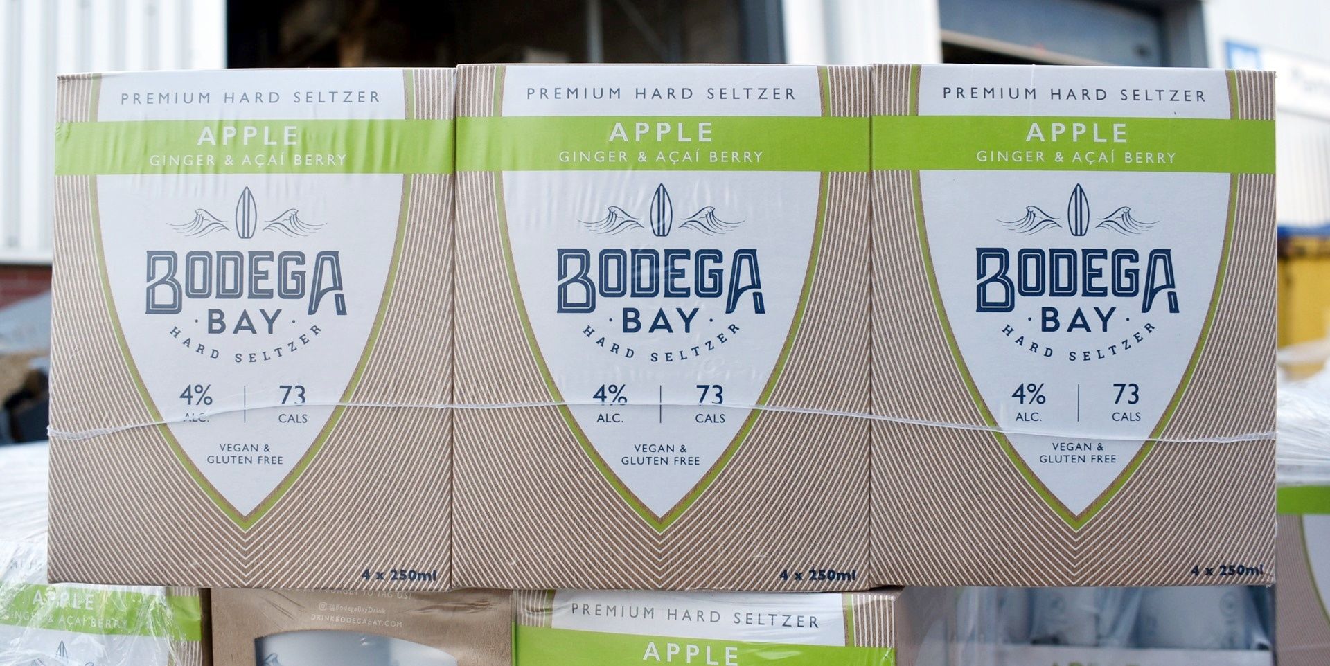 24 x Bodega Bay Hard Seltzer 250ml Alcoholic Sparkling Water Drinks - Apple Ginger & Acai Berry - 4% - Image 2 of 9