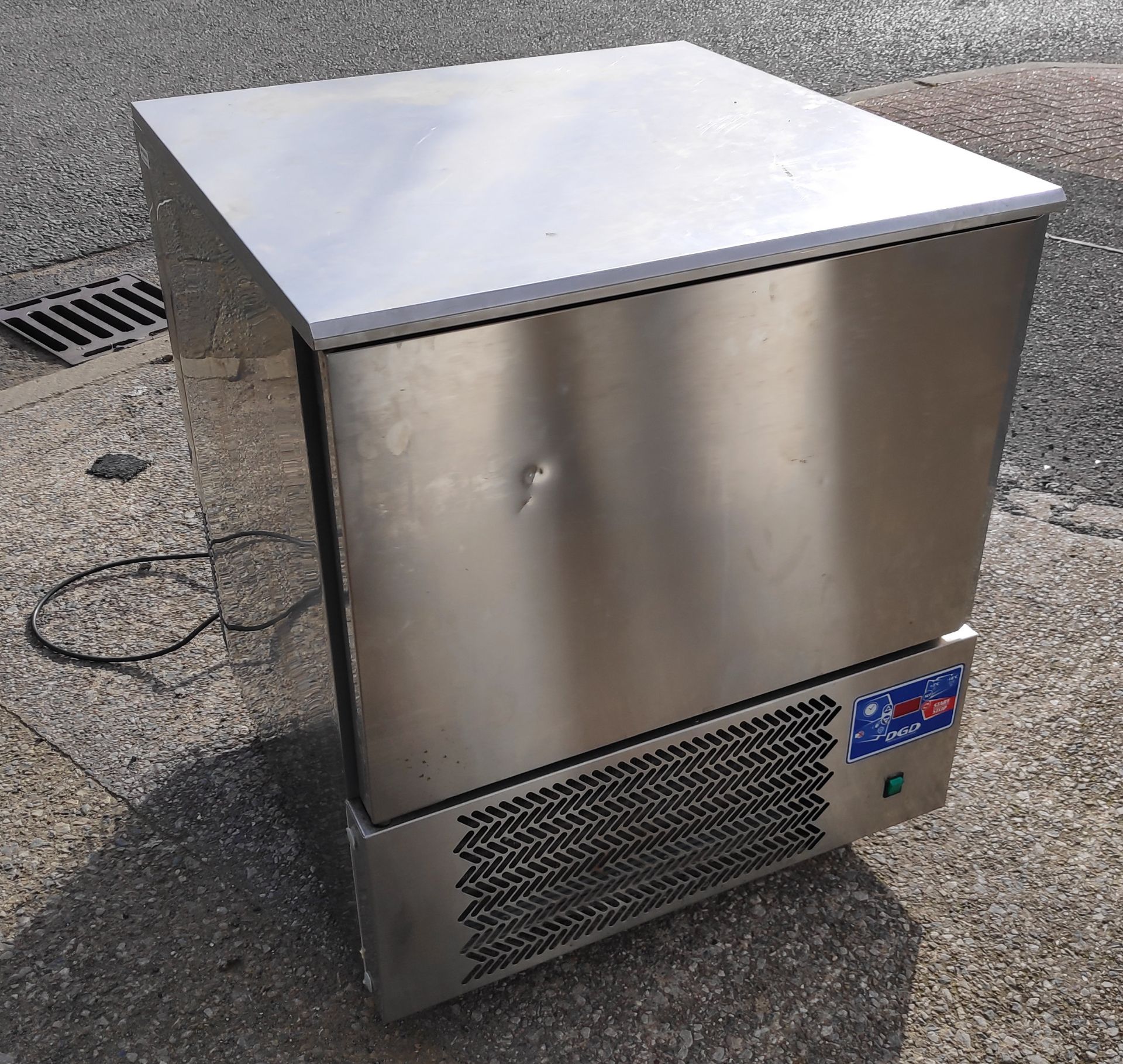 1 x DGD Undercounter Blast Chiller / Freezer - Model: AT05ISO - JMCS100 - CL723- Location: - Image 12 of 17