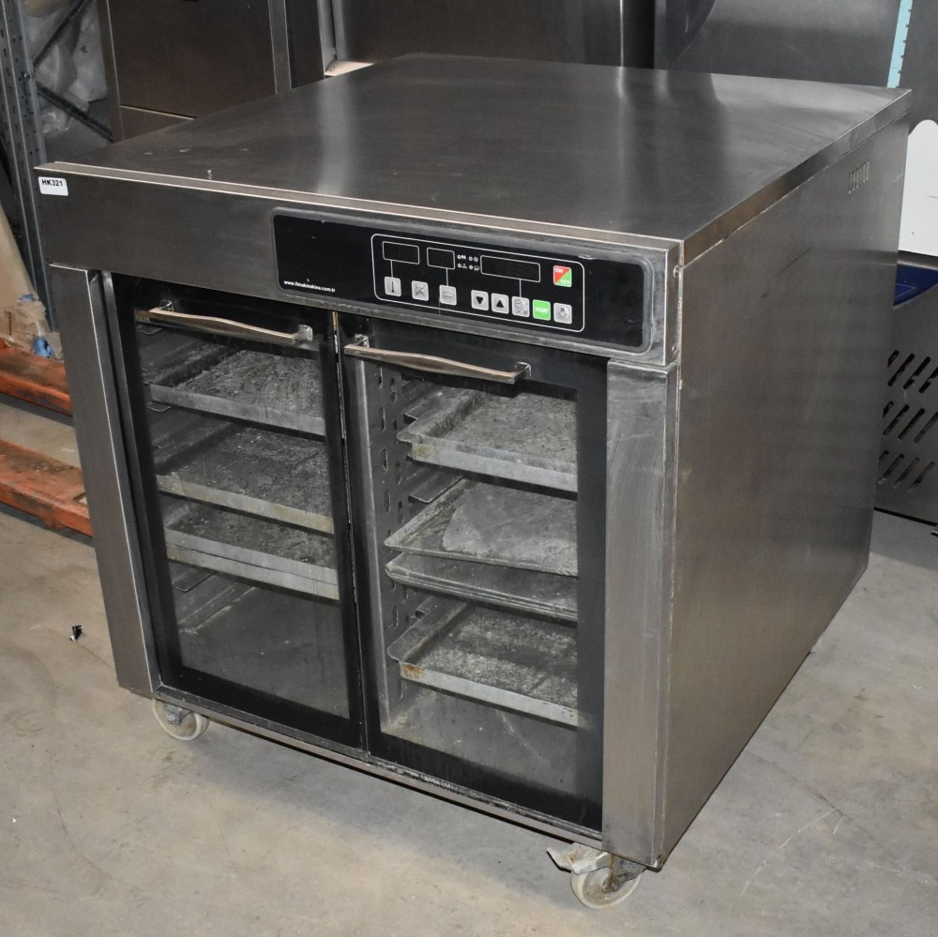 1 x FiMAK Windrose FW10 Convection Baking Oven - 240v - Size: 95 x 95 x 95 cms - Ref : HK321 WH2 B5G - Image 3 of 8