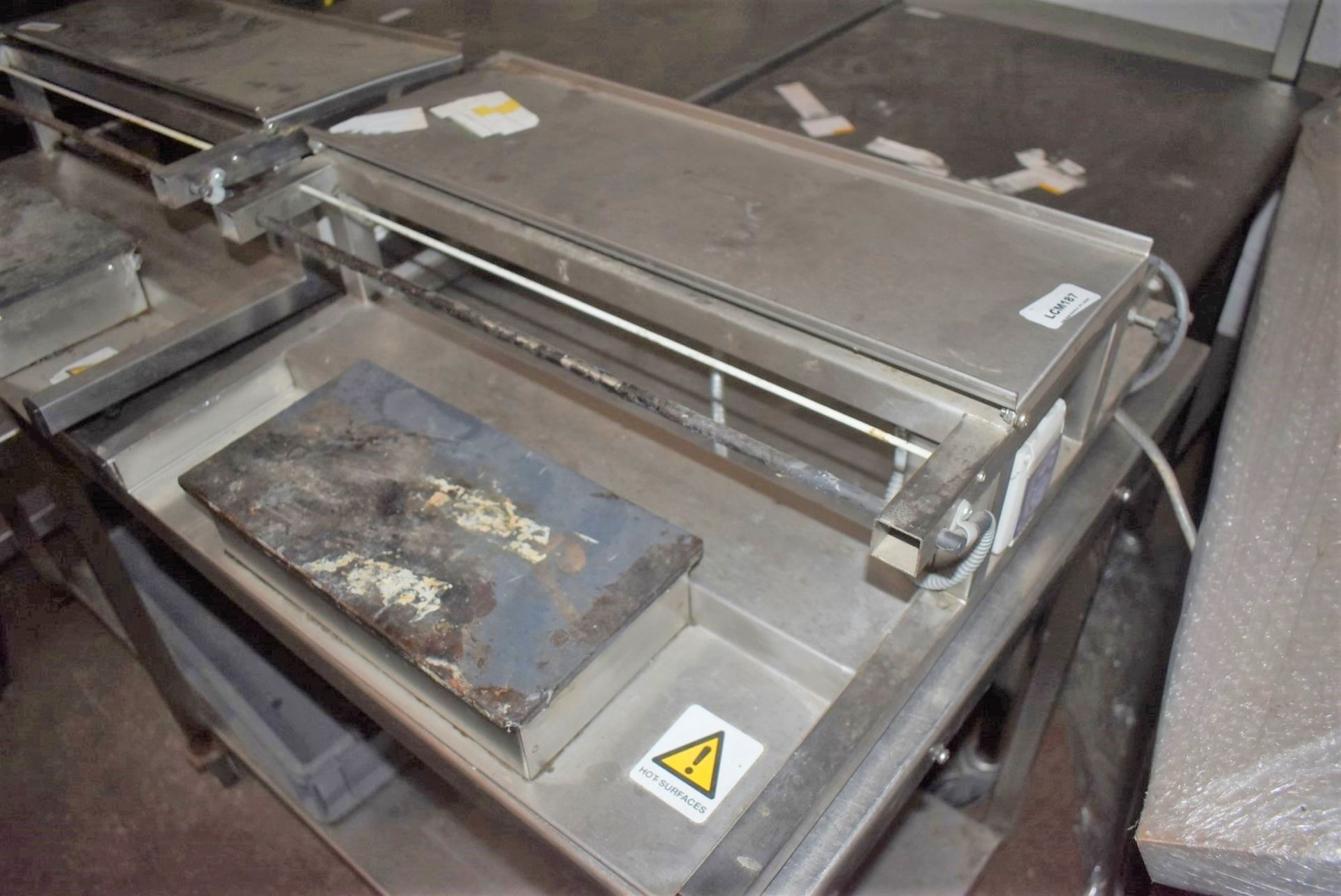 1 x Countertop Food Tray Wrapper Unit For Heat Sealed Wrapping - 56cm Wide - 240v - Recently Removed - Image 2 of 2