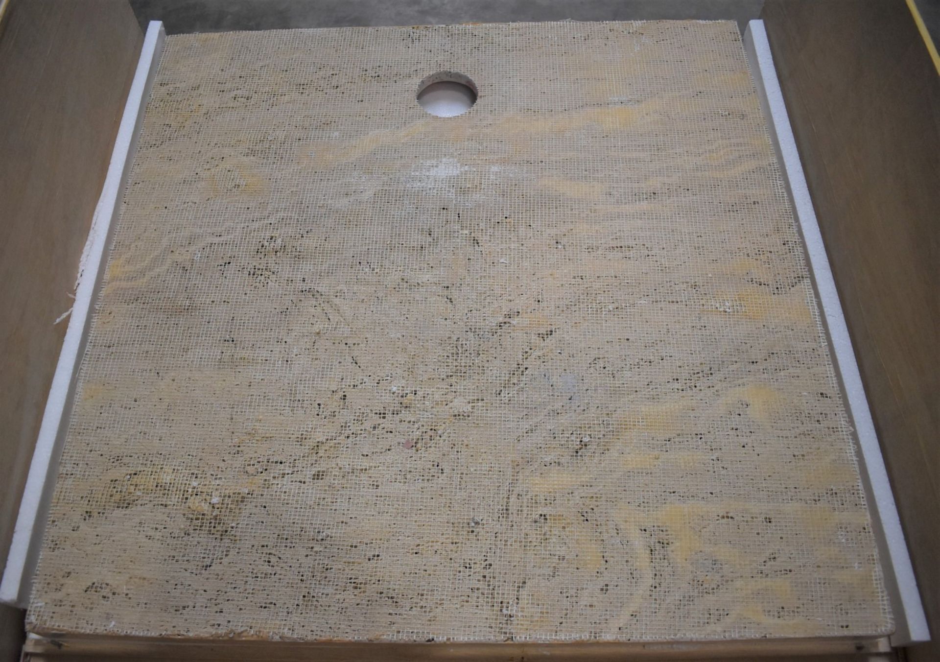 1 x Stonearth Luxury Solid Travertine Stone 900mm Shower Tray - Hand Made From Travertine Stone - Image 3 of 12