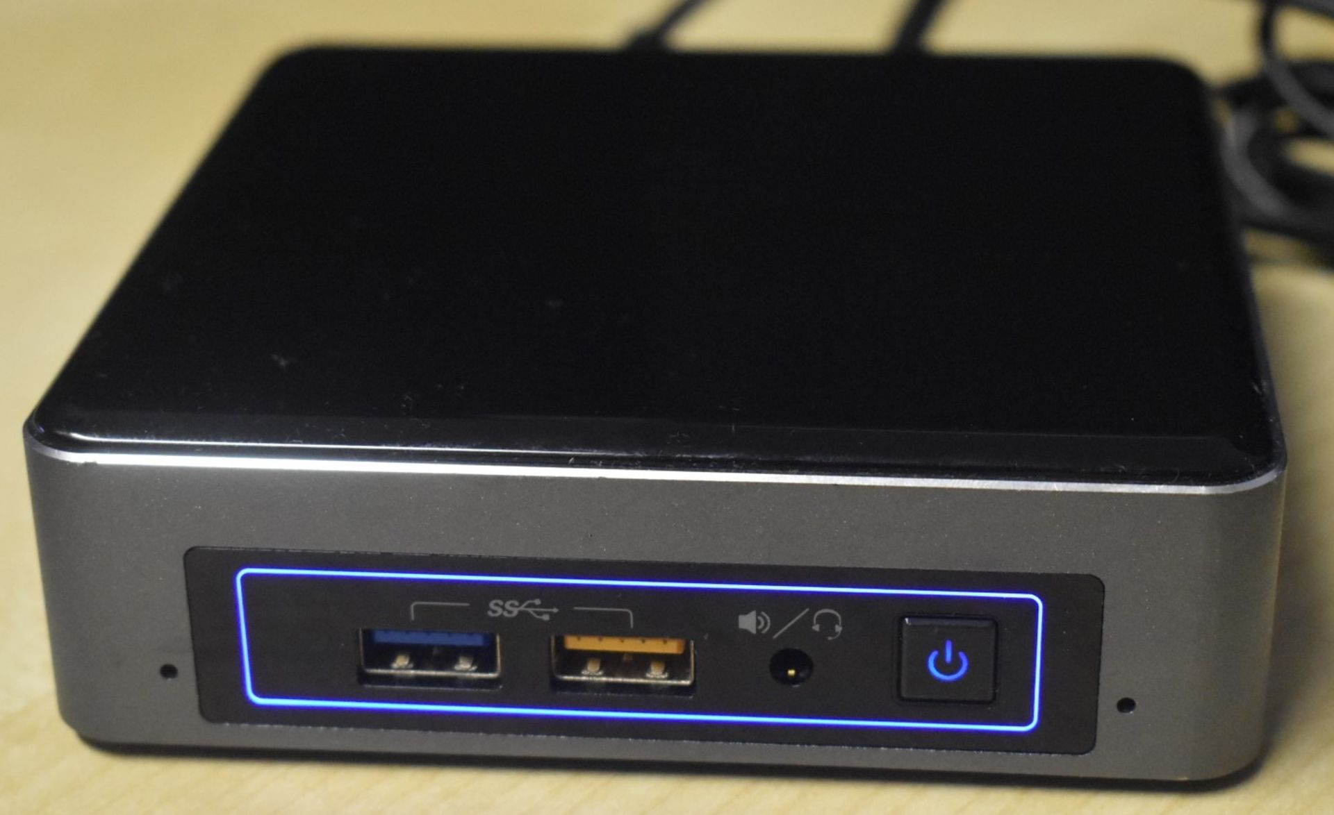 1 x Intel NUC Mini PC Featuring Intel i5-7260u 3.4Ghz Processor, 8GB DDR4 2133Mhz Ram, Intel Iris