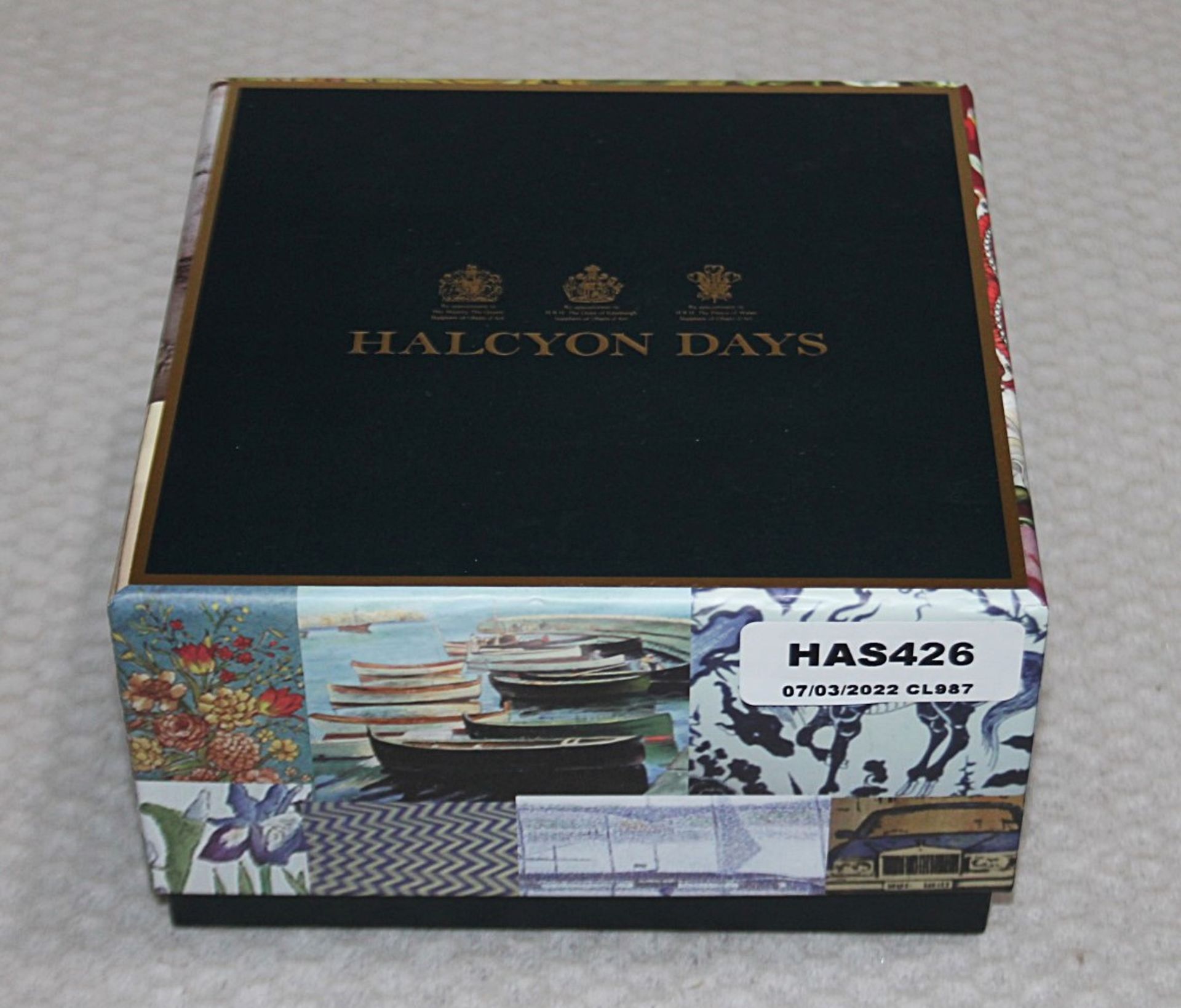 1 x HALCYON DAYS 'London Icons' Bone China Teacup & Saucer - Original Price £79.95 - Read Condition - Image 3 of 10