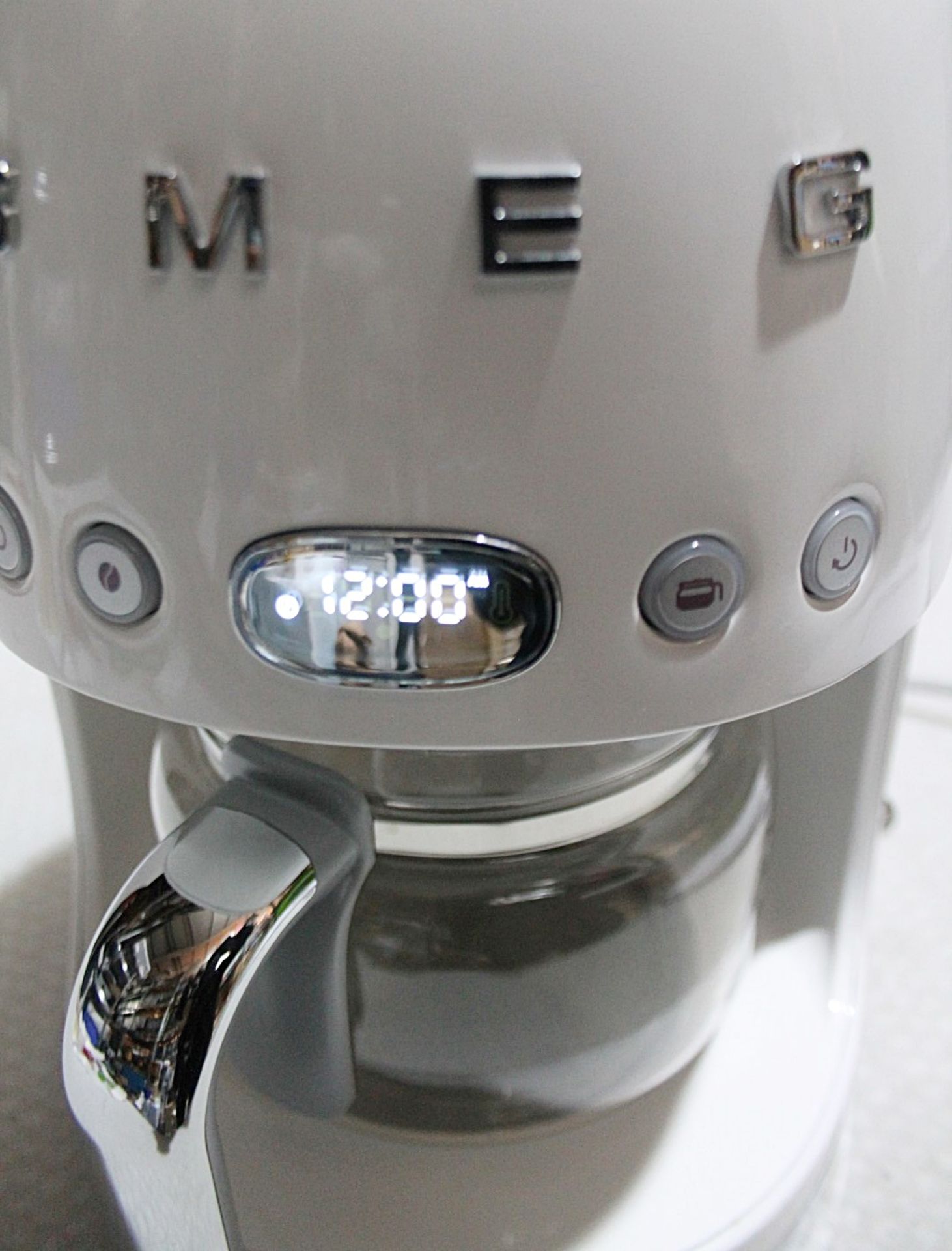 1 x SMEG Drip Coffee Machine In White - Original Price £199.95 - Ex-Display Item - Ref: HAS412/ - Image 10 of 12