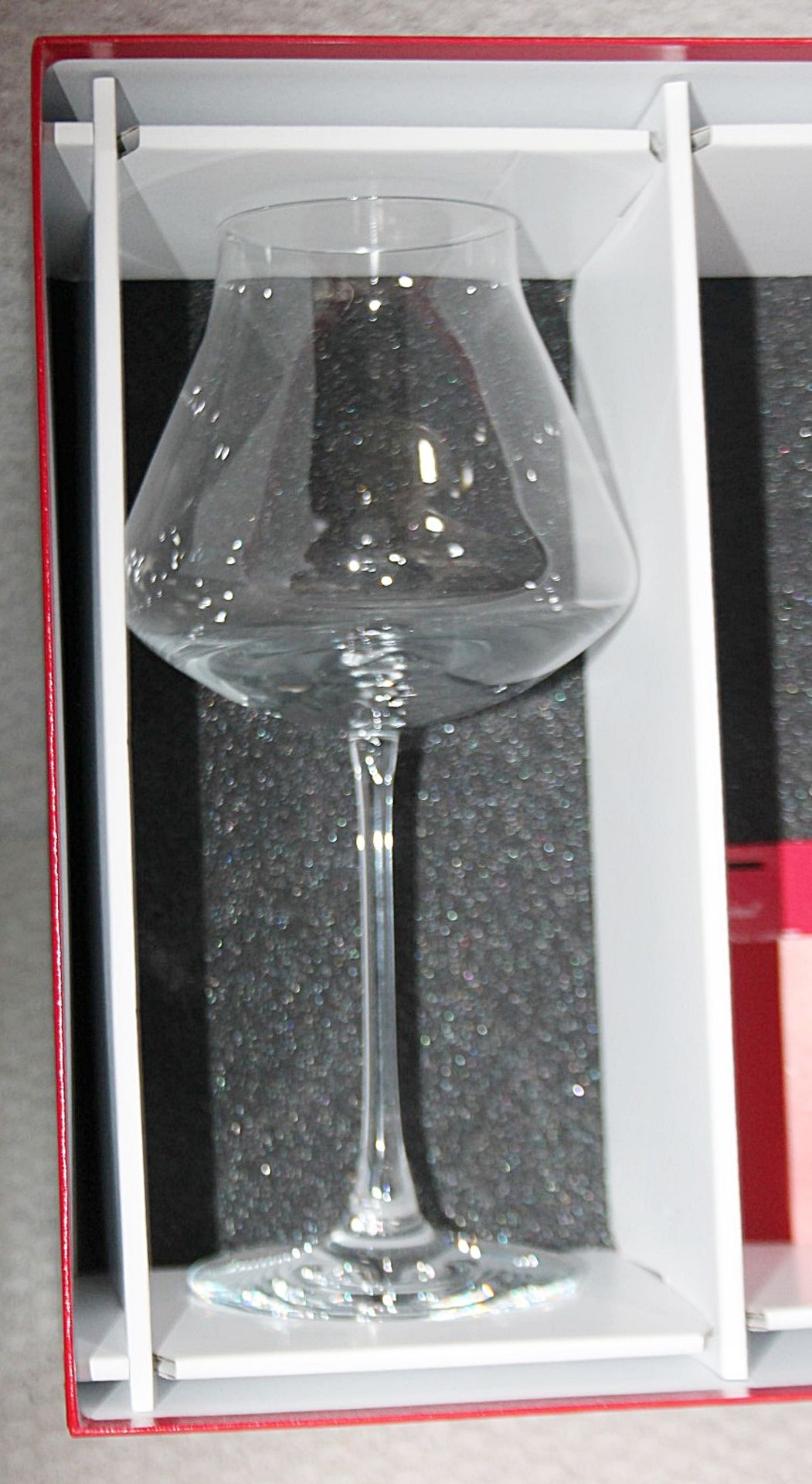 1 x BACCARAT 'Château' Crystal Red Wine Glass - Original Price £80.00 - Unused Boxed Stock - Ref: - Image 4 of 6