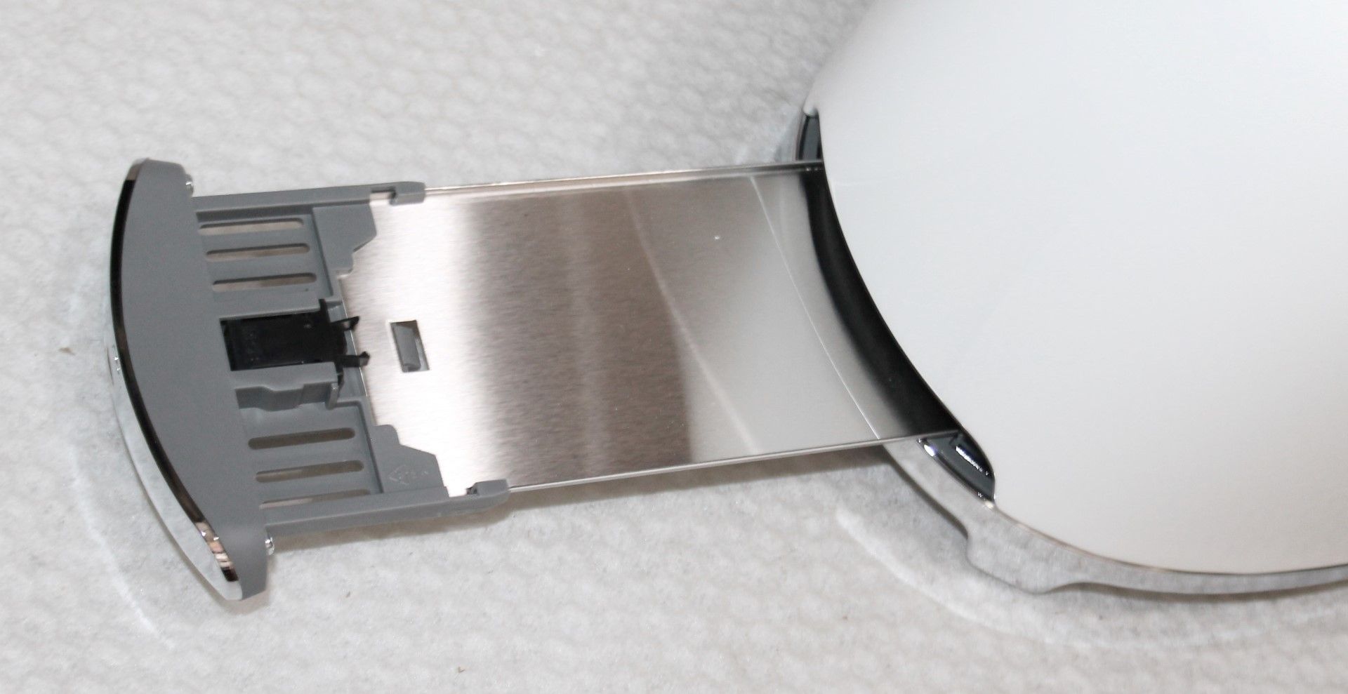 1 x SMEG Retro-Style 2-Slice Toaster In Gloss White & Chrome - Original RRP £179.95 *Please Read - Image 3 of 8